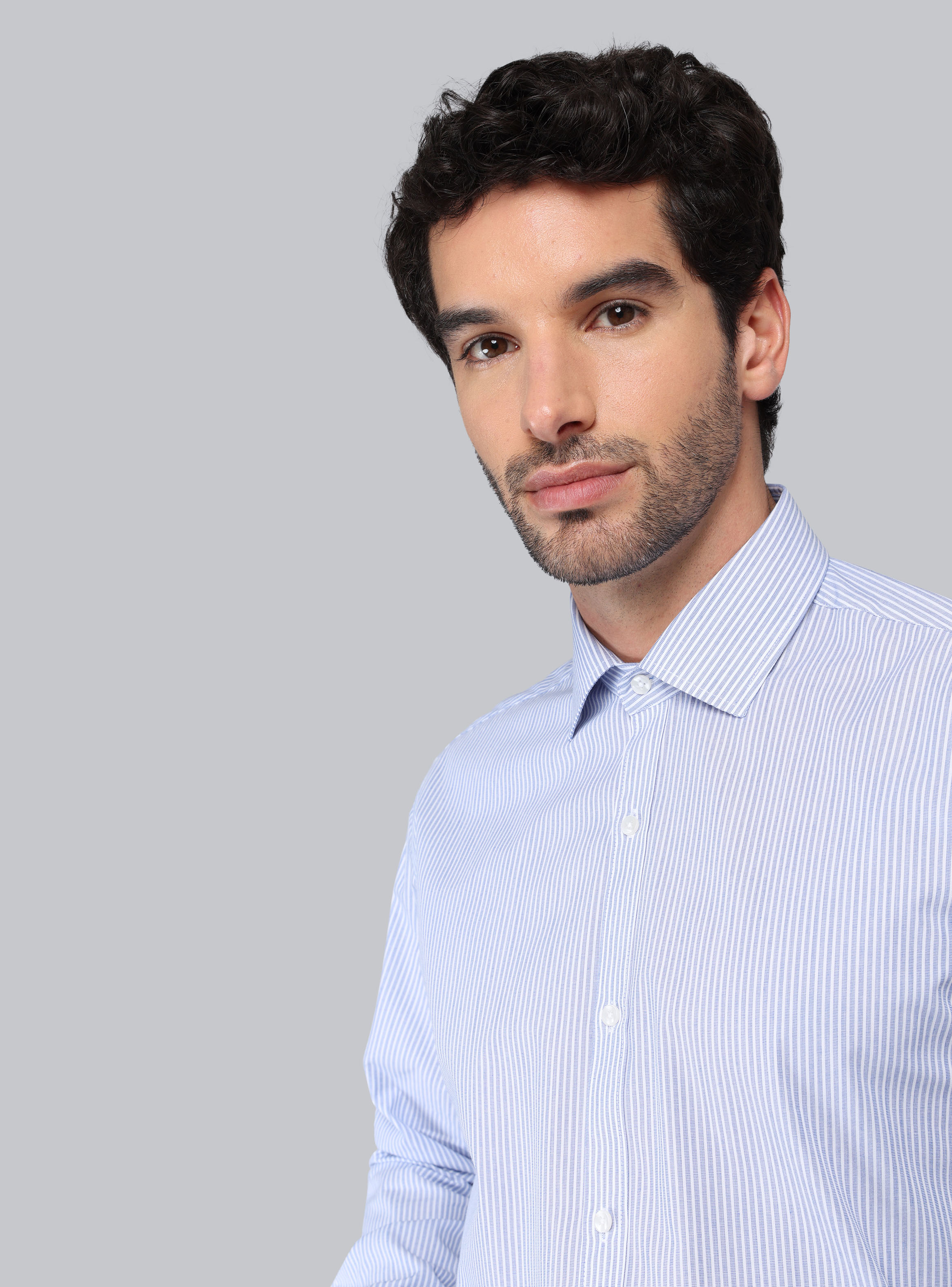 CAMISA FORMAL A RAYAS VAN HEUSEN - 4