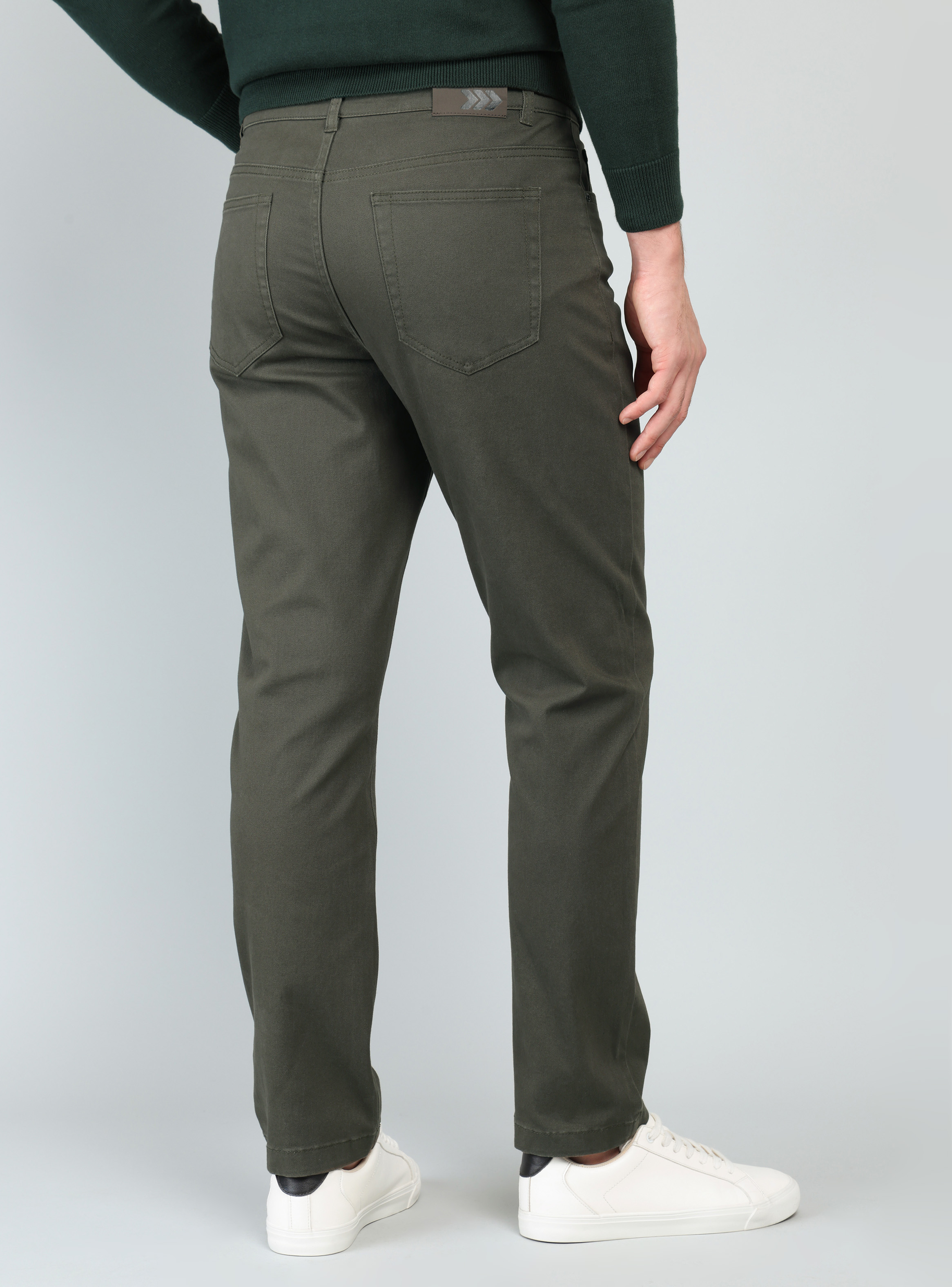 PANTALON 5 POCKET SPANDEX REGULAR FIT OLIVA ARROW - 2
