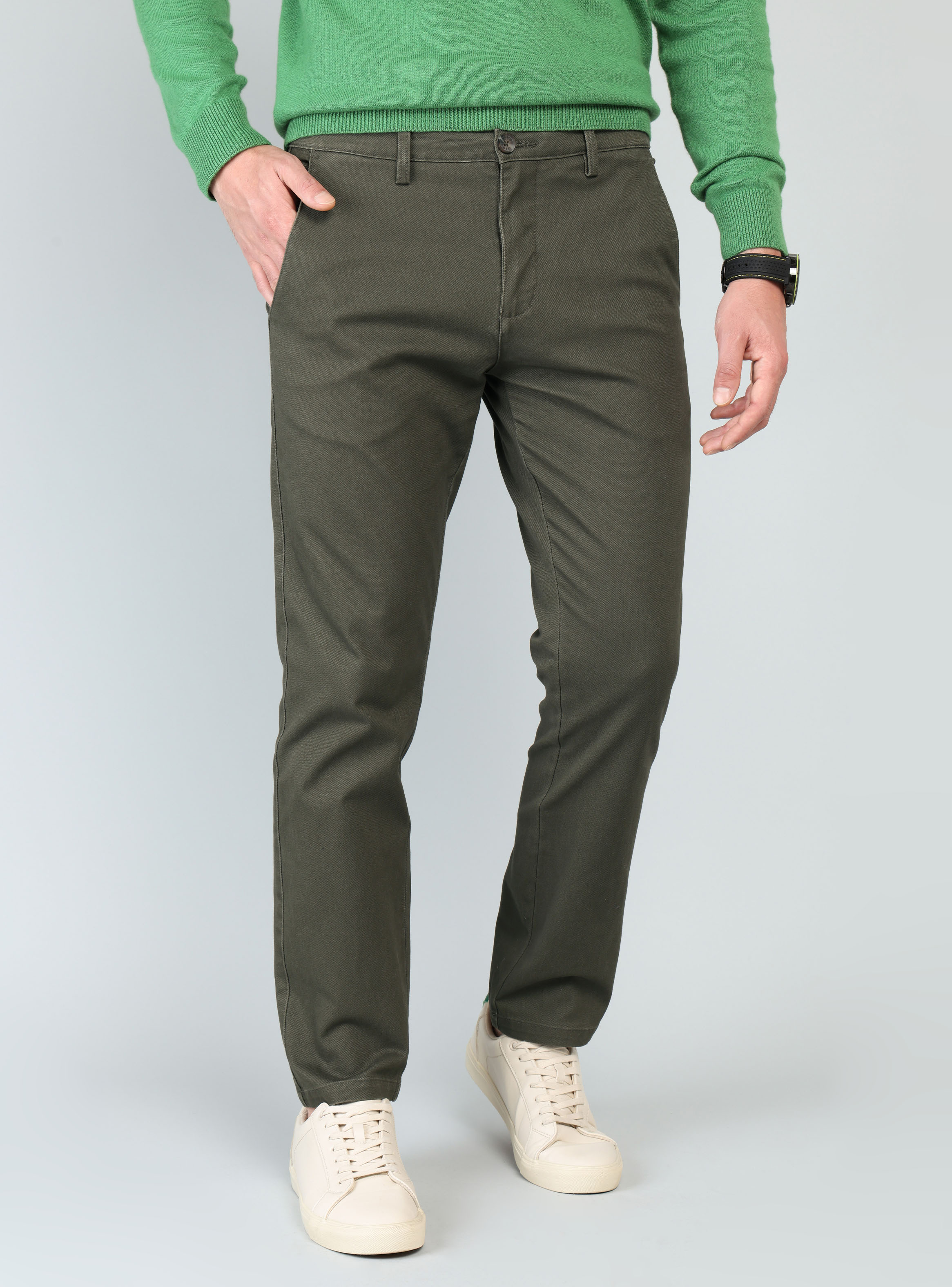 PANTALON LISO SPANDEX REGULAR FIT OLIVA ARROW - 1