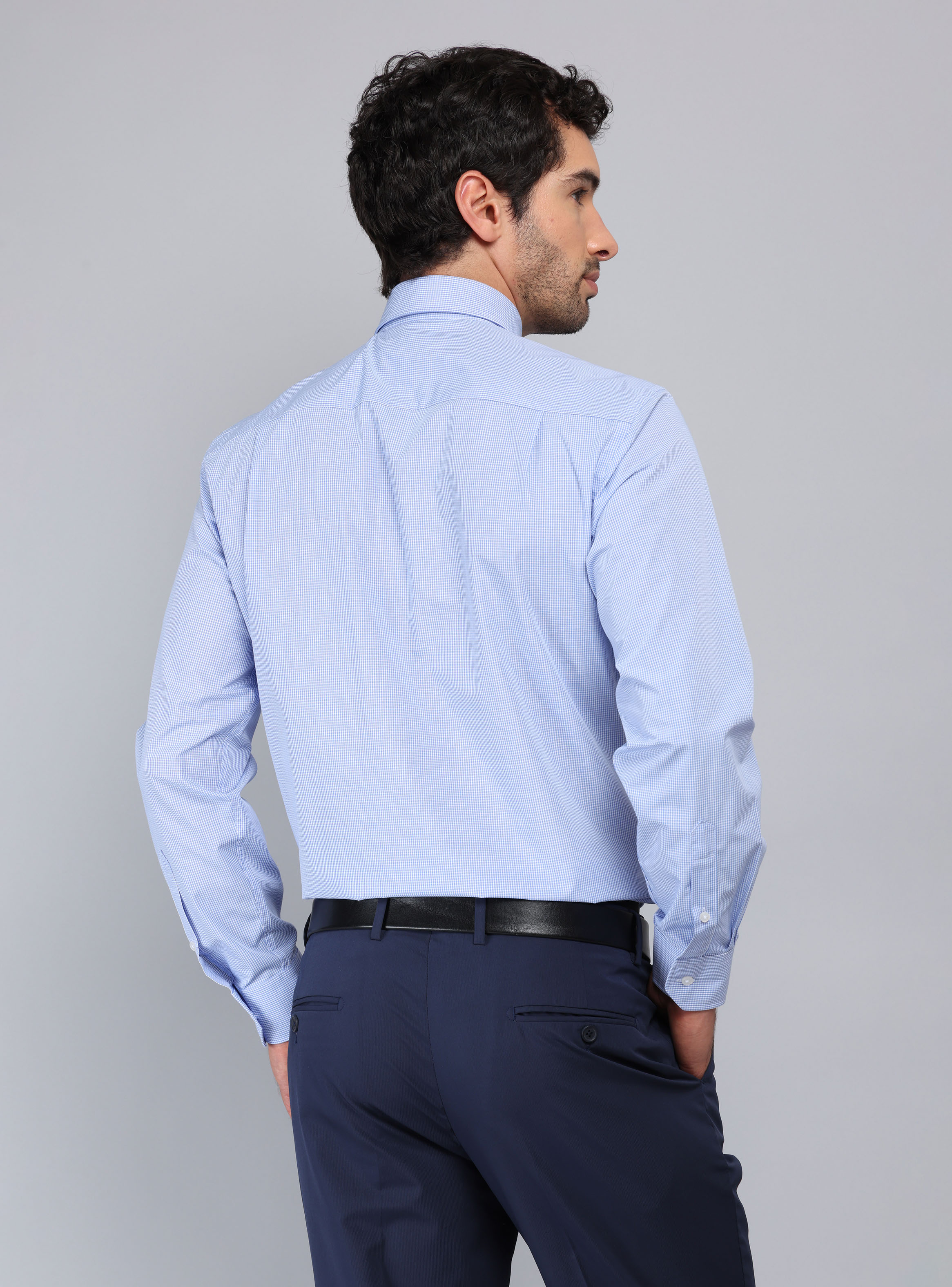 CAMISA FORMAL A CUADROS VAN HEUSEN - 3