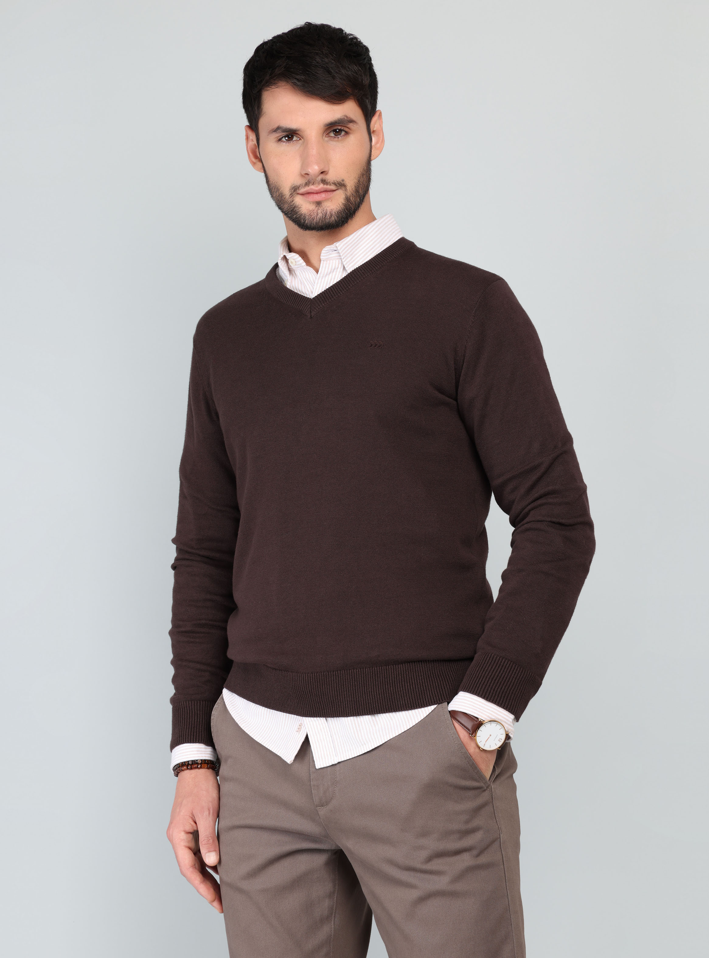 SWEATER CUELLO V REGULAR FIT CAFE  ARROW - 1