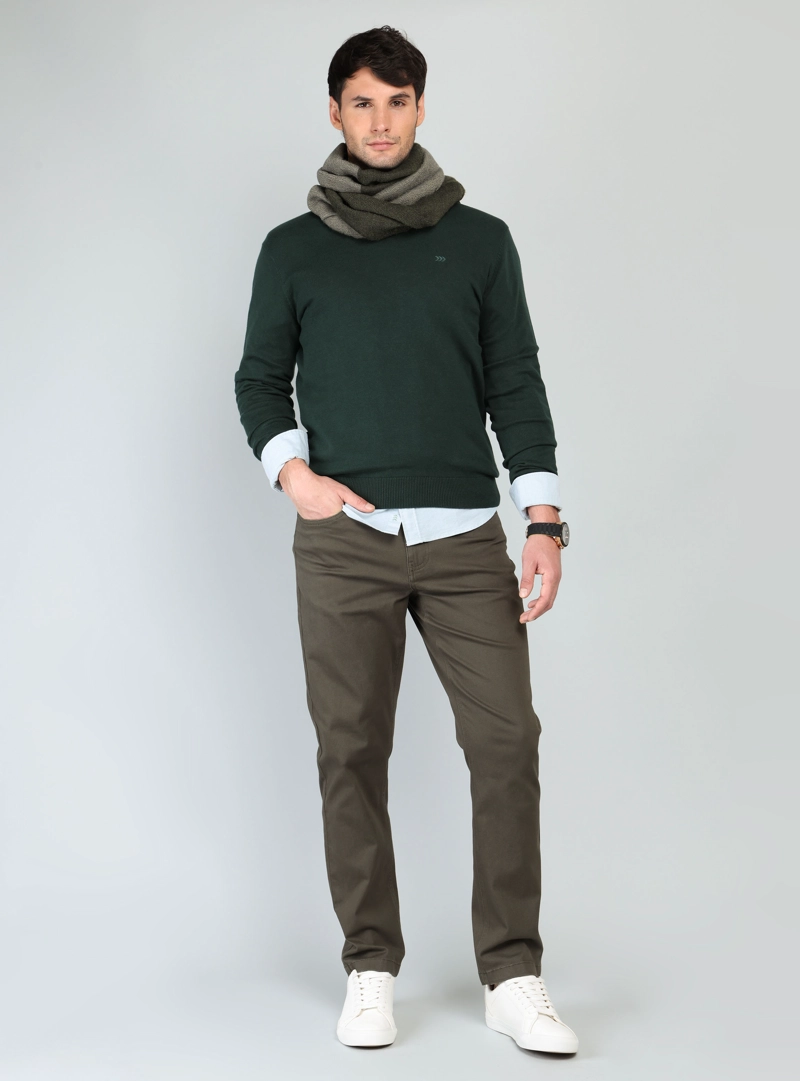 SWEATER CUELLO V REGULAR FIT VERDE ARROW - 4