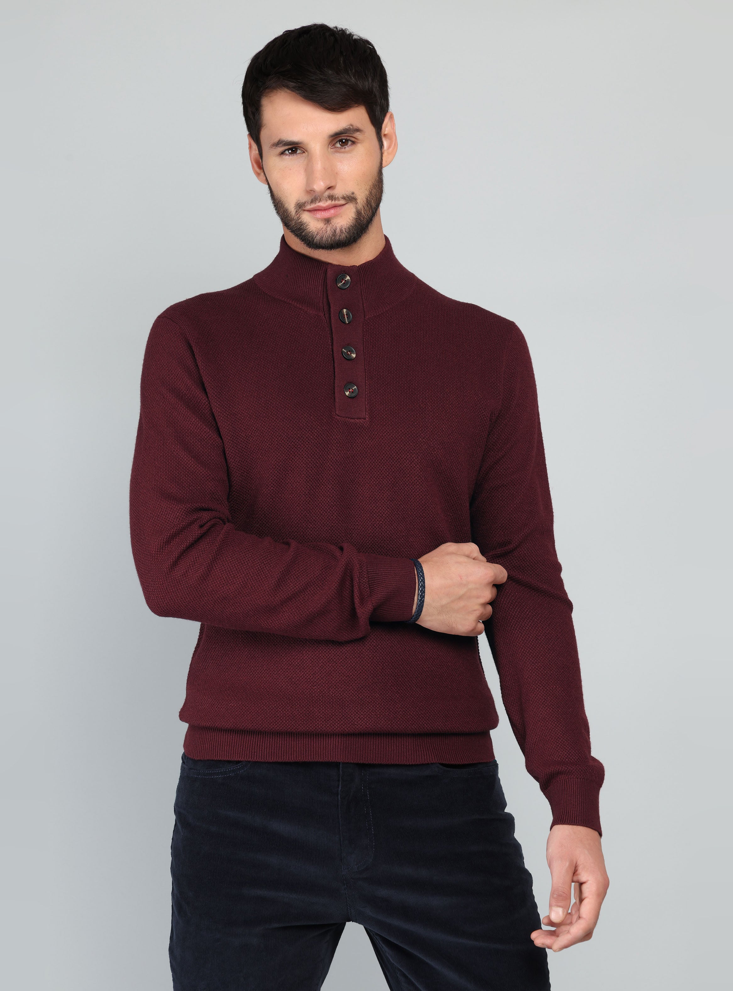 SWEATER CUELLO ALTO REGULAR FIT BURDEO ARROW - 1