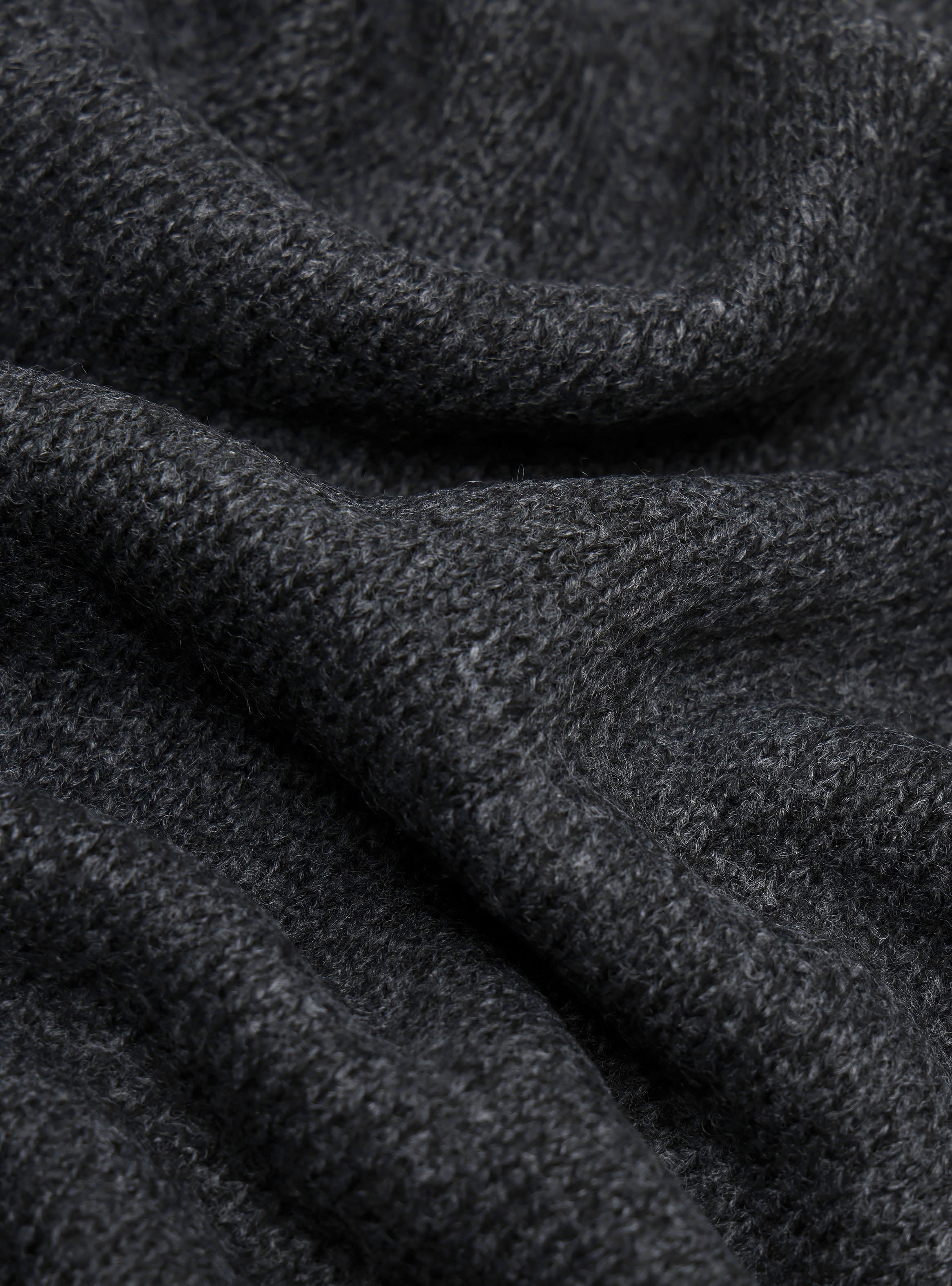 SWEATER CUELLO ALTO REGULAR FIT GRIS OSCURO ARROW - 6