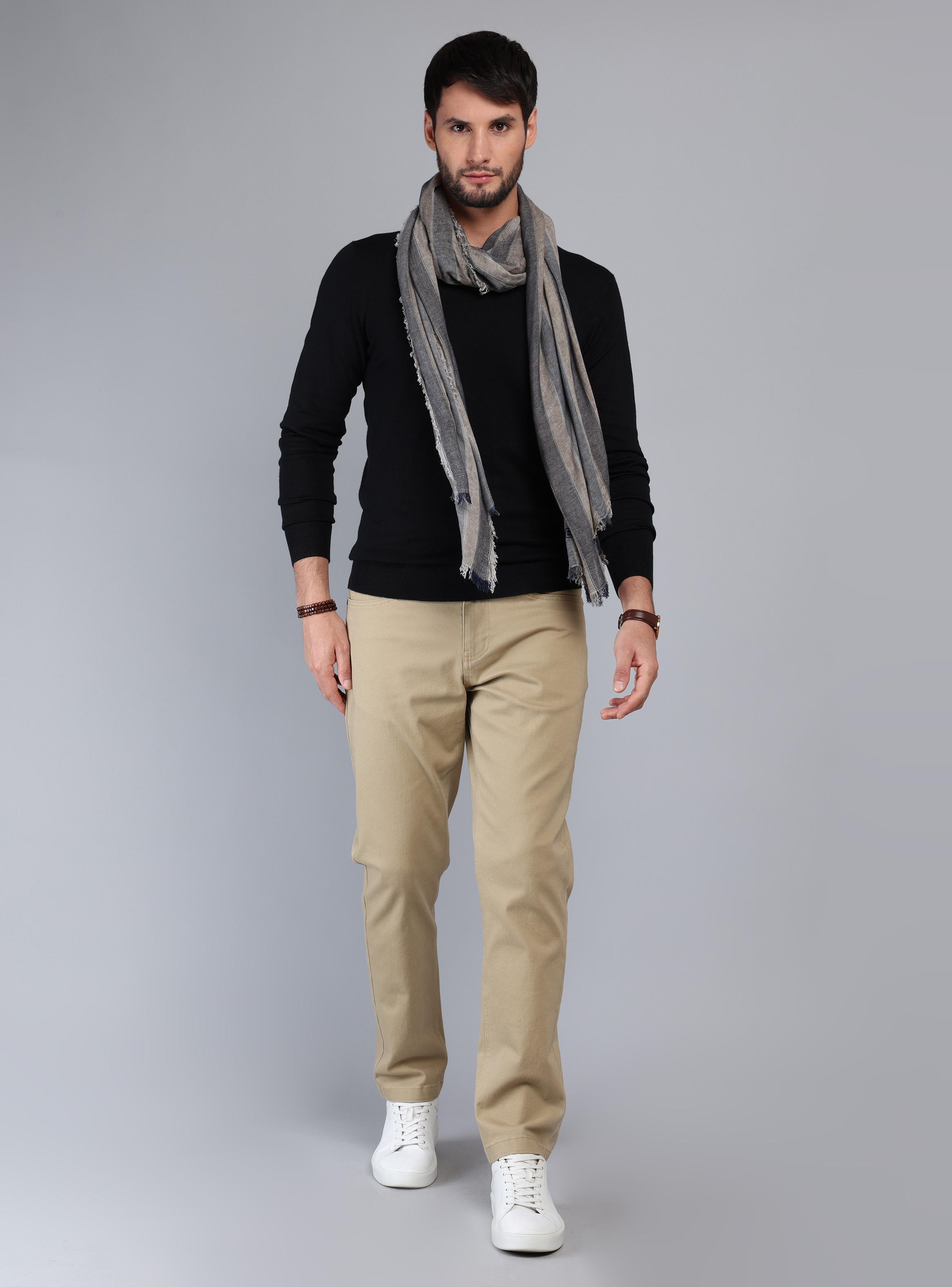 SWEATER CUELLO REDONDO REGULAR FIT NEGRO ARROW - 4