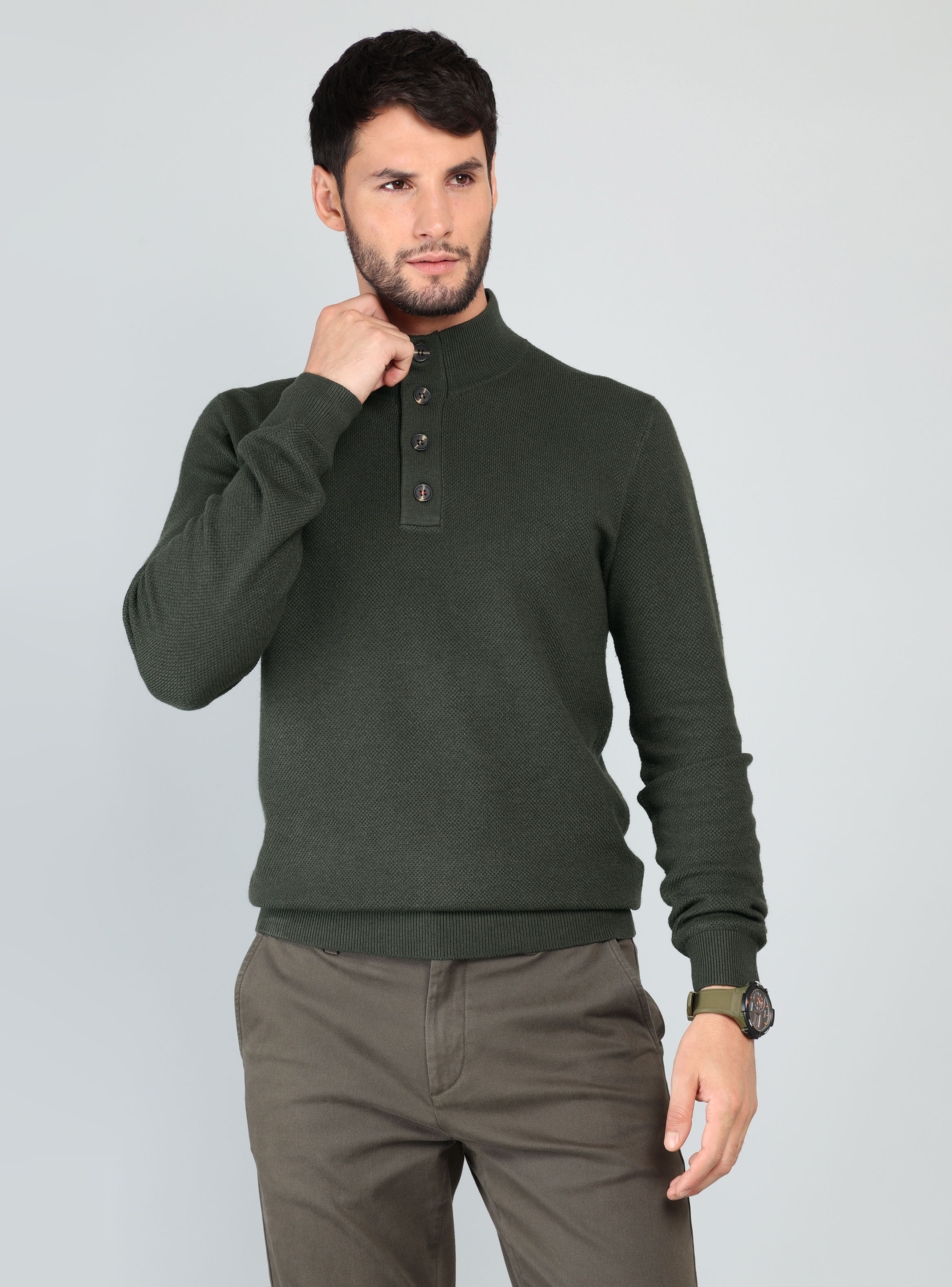 SWEATER CUELLO ALTO REGULAR FIT VERDE ARROW - 1