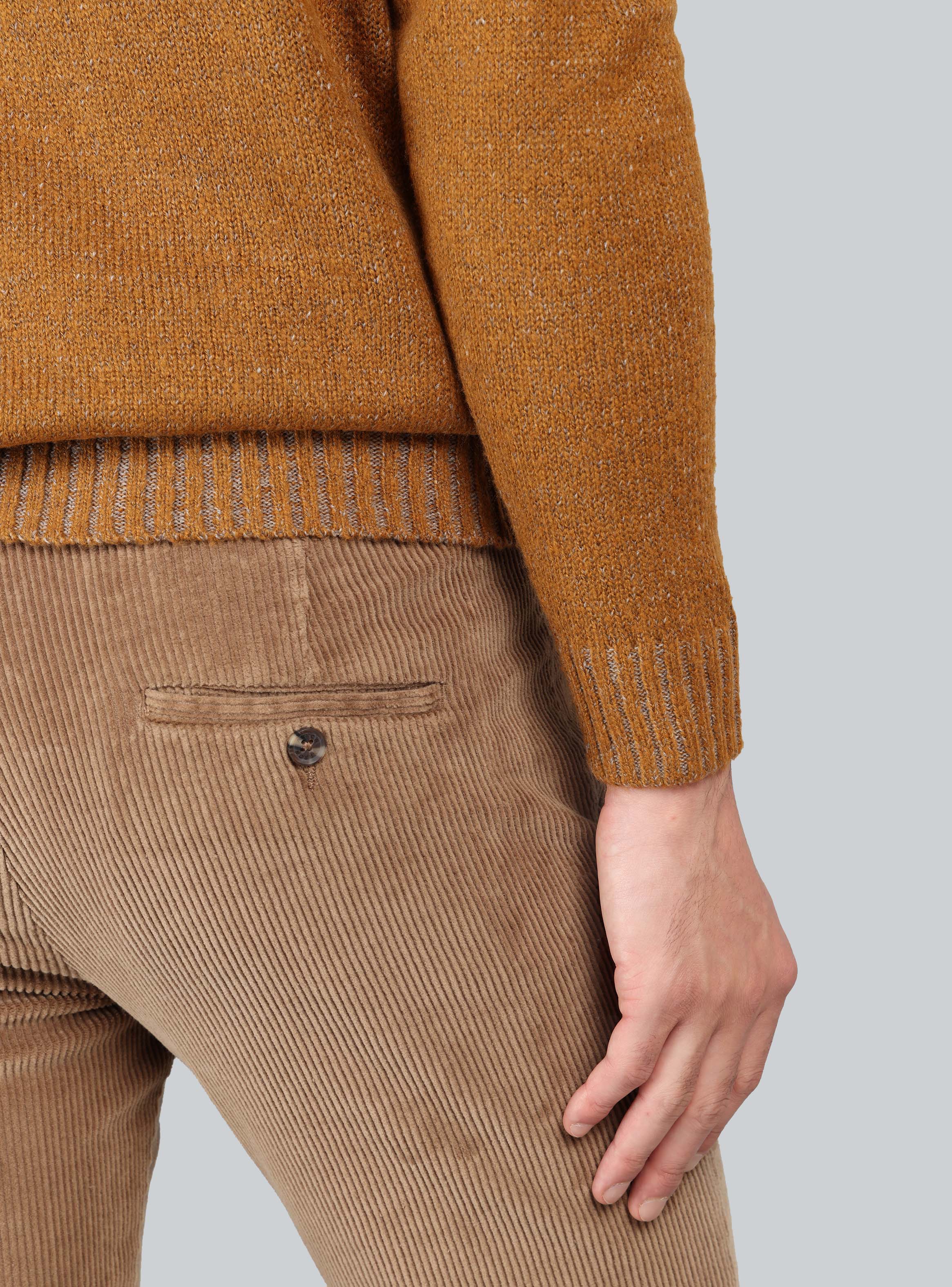 SWEATER CUELLO ALTO REGULAR FIT CAMEL ARROW - 3
