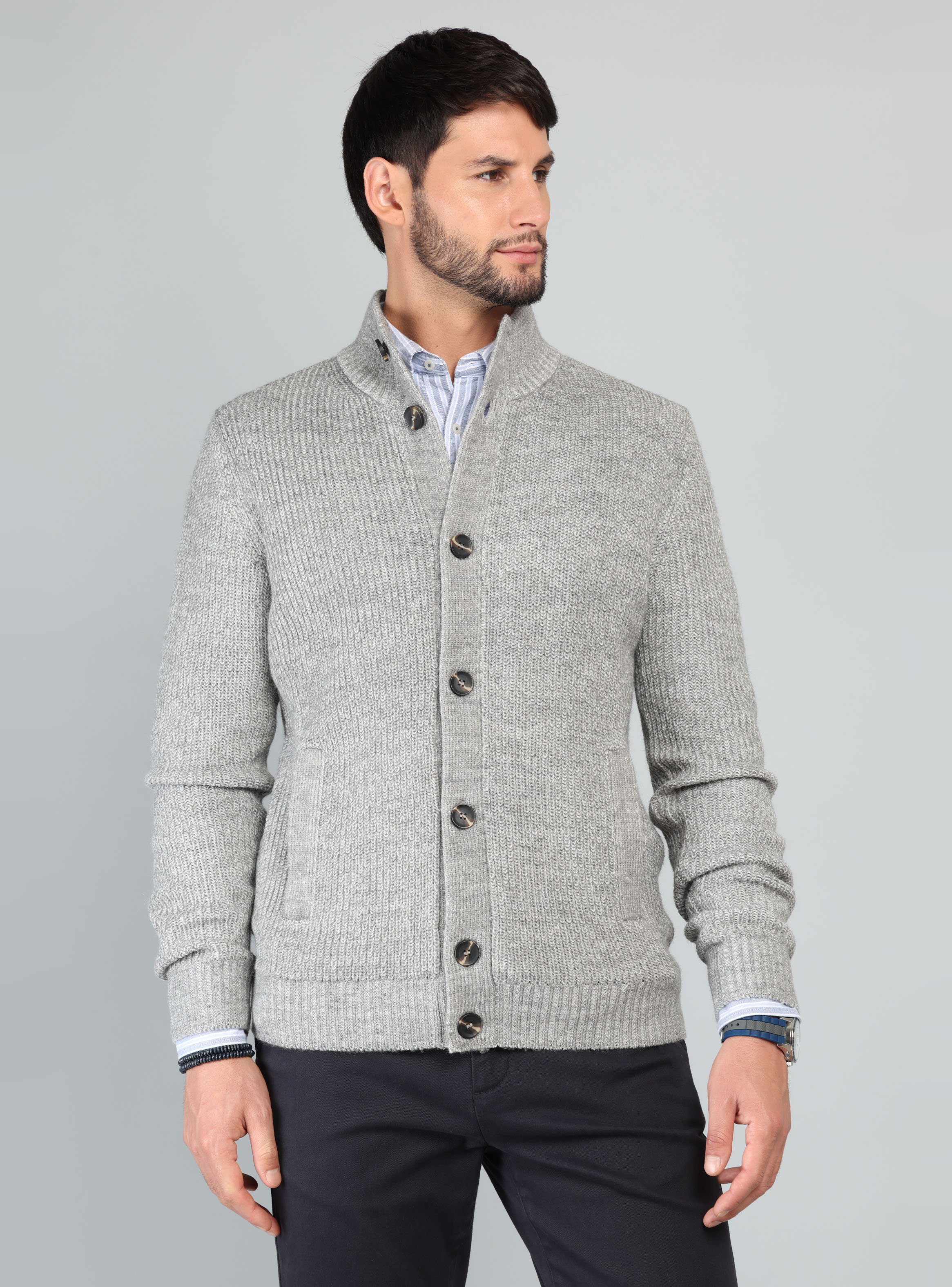 CARDIGAN CUELLO ALTO REGULAR FIT GRIS ARROW - 7