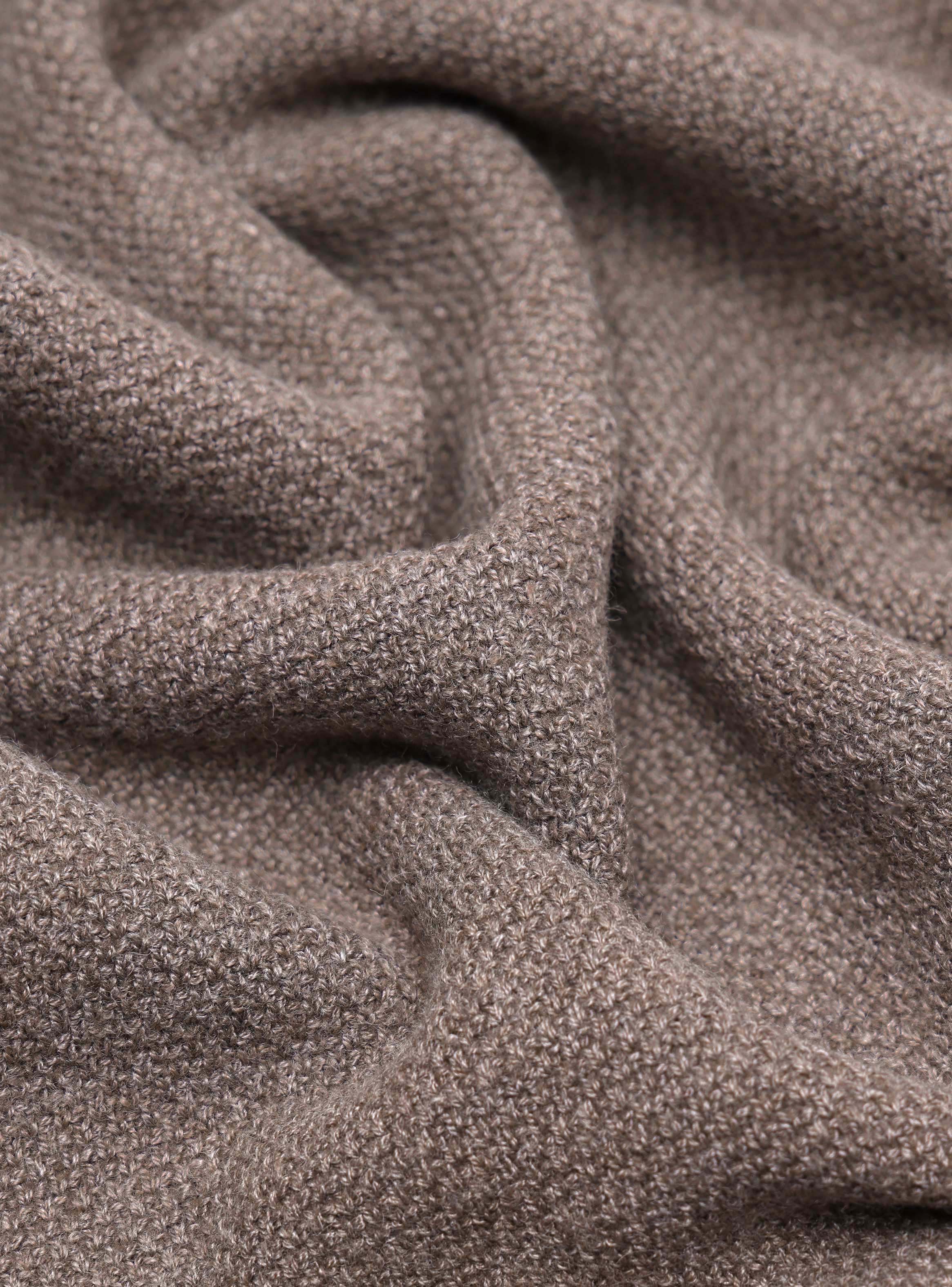 SWEATER CUELLO ALTO REGULAR FIT CAFE  ARROW - 6