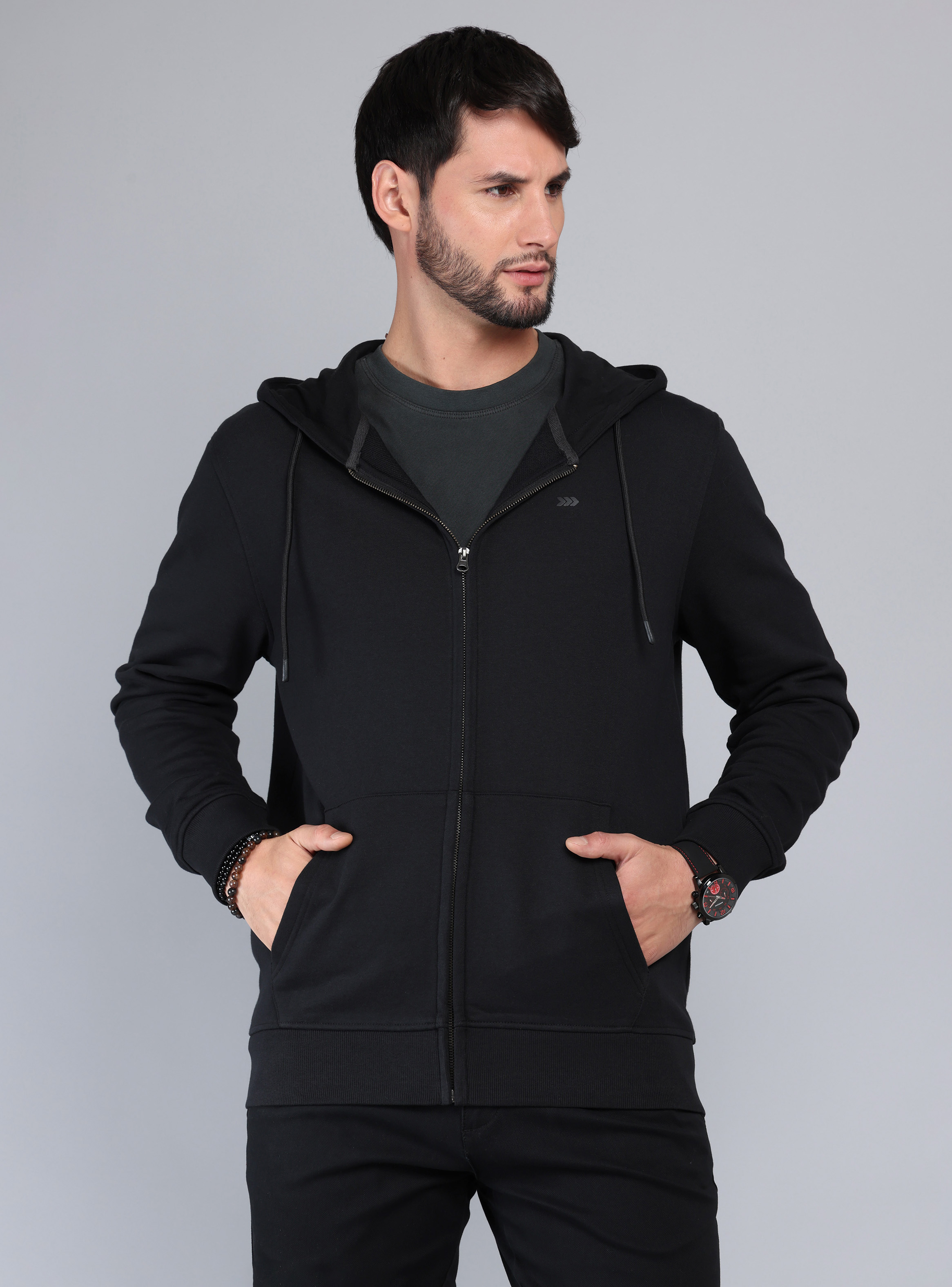 POLERON CON CAPUCHA REGULAR FIT NEGRO ARROW - 1