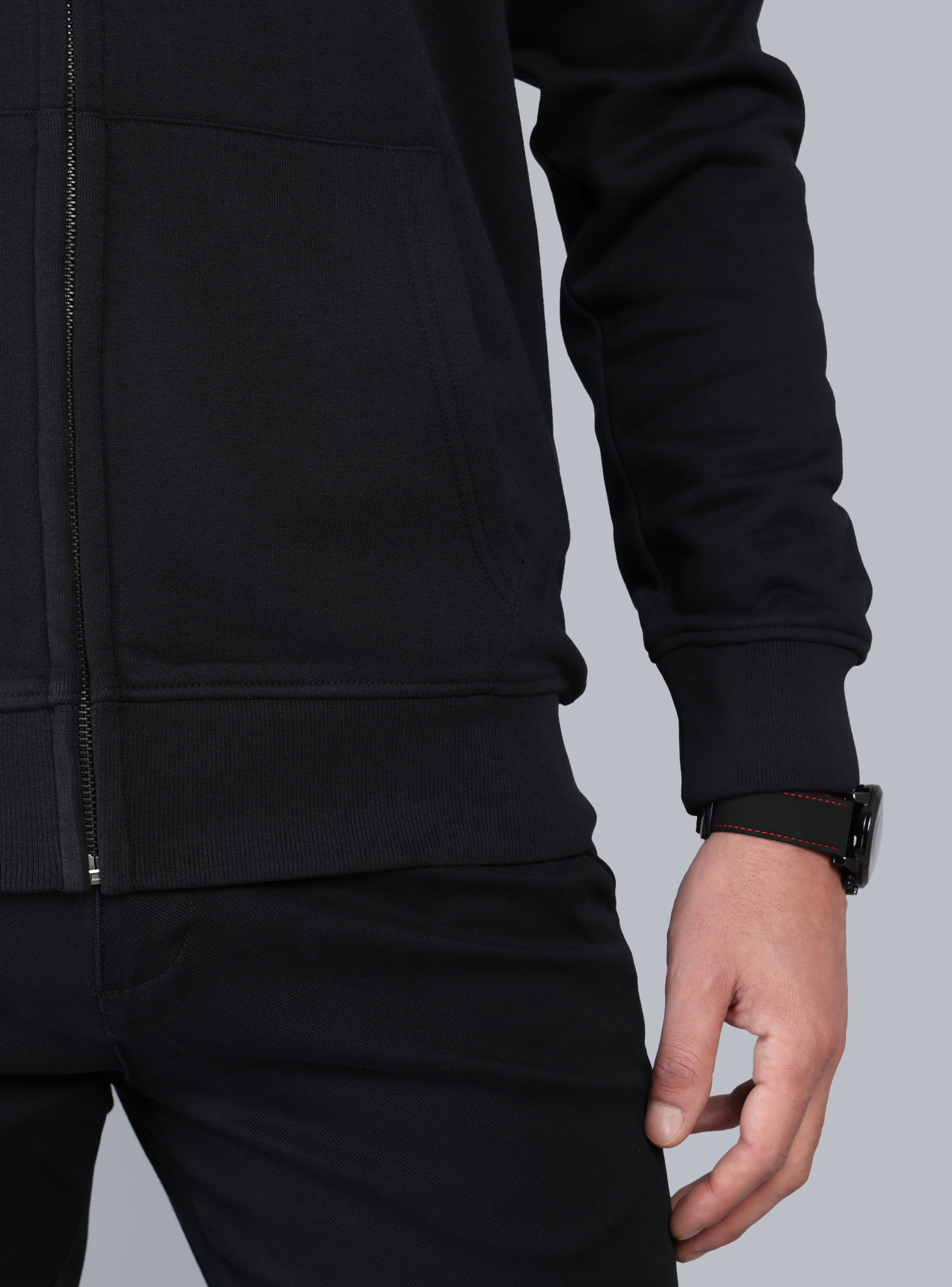 POLERON CON CAPUCHA REGULAR FIT NEGRO ARROW - 5