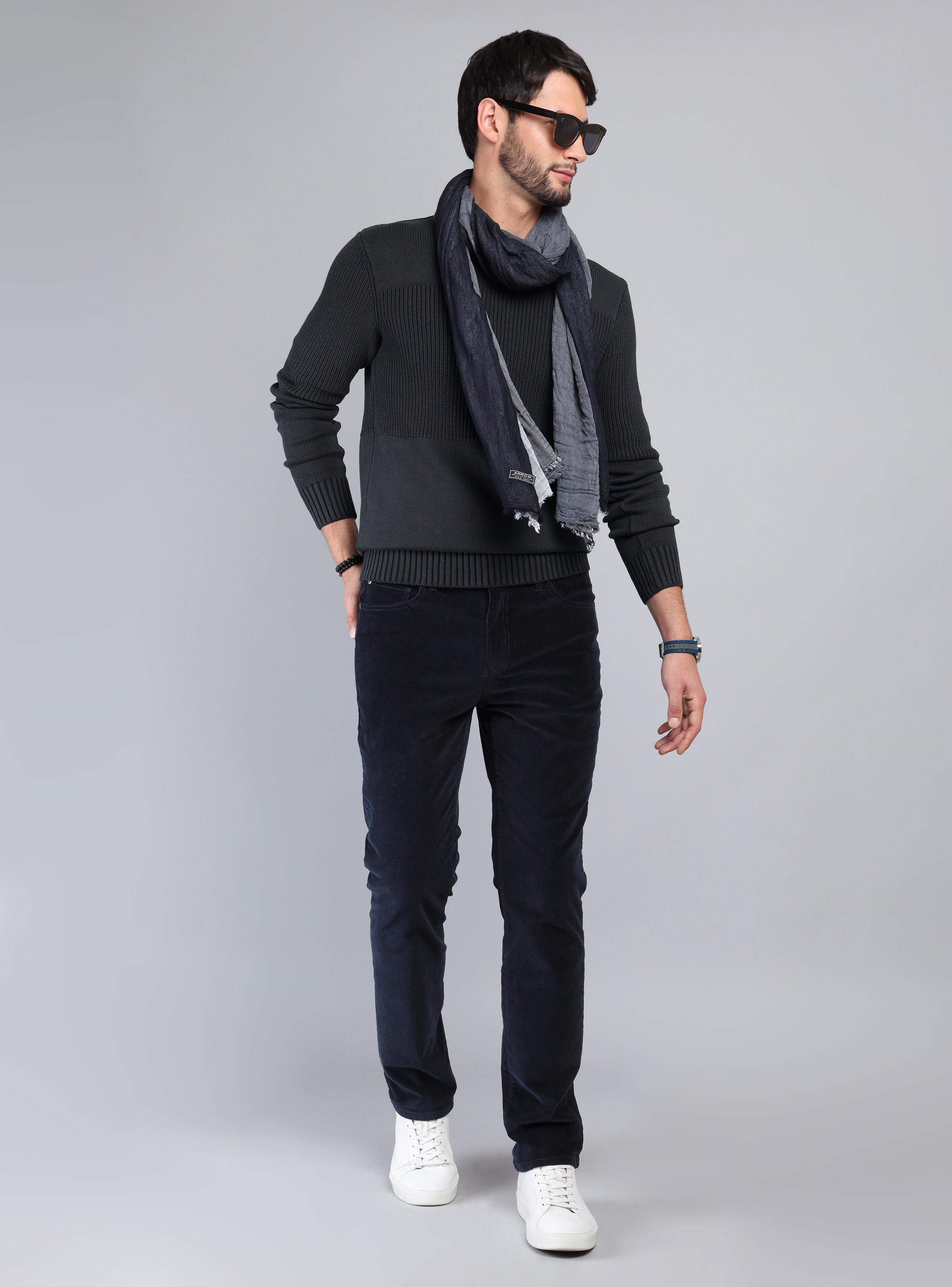 SWEATER STONE WASH REGULAR FIT AZUL OSCURO ARROW - 4