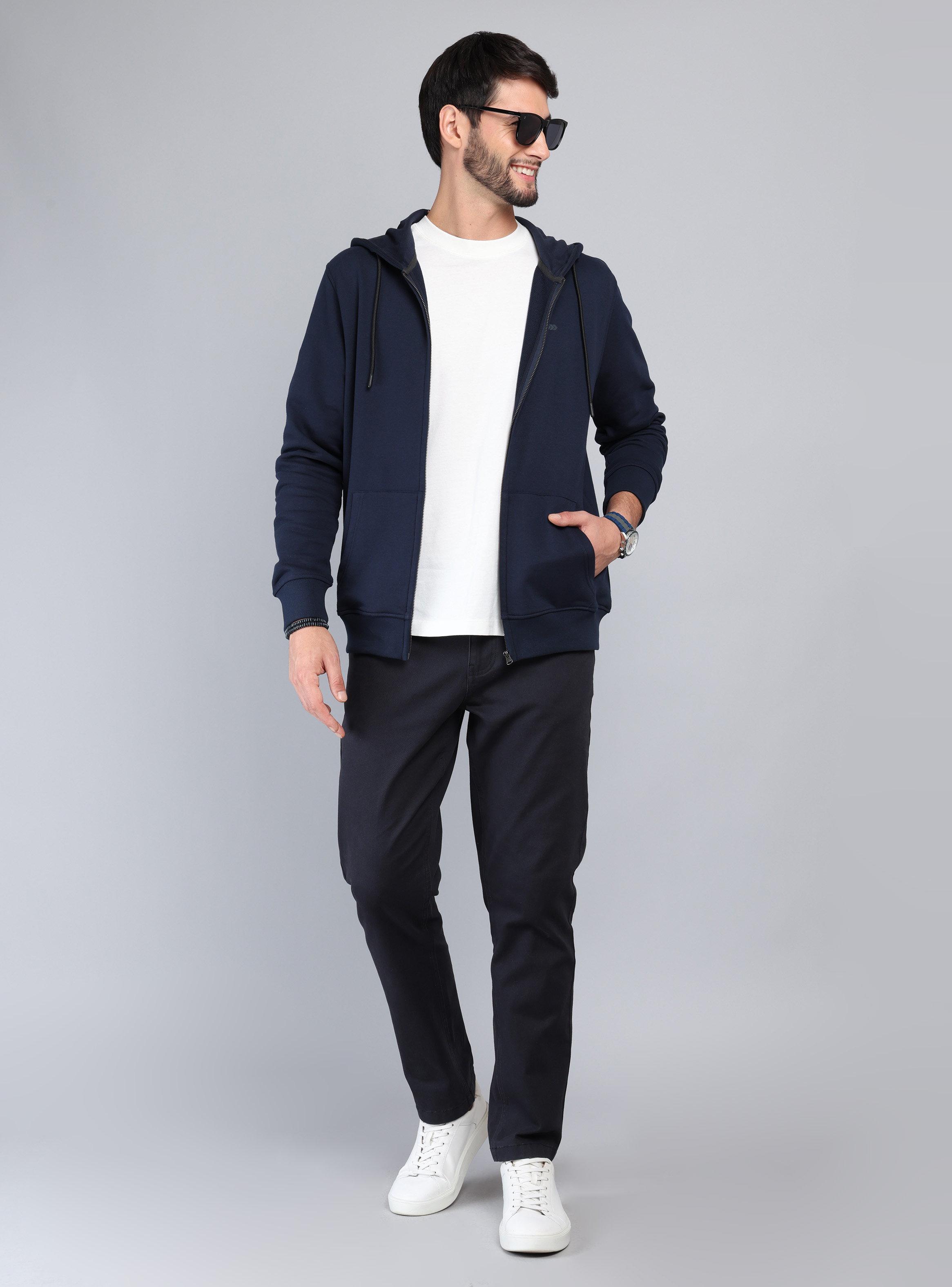 POLERON CON CAPUCHA REGULAR FIT AZUL MARINO ARROW - 4