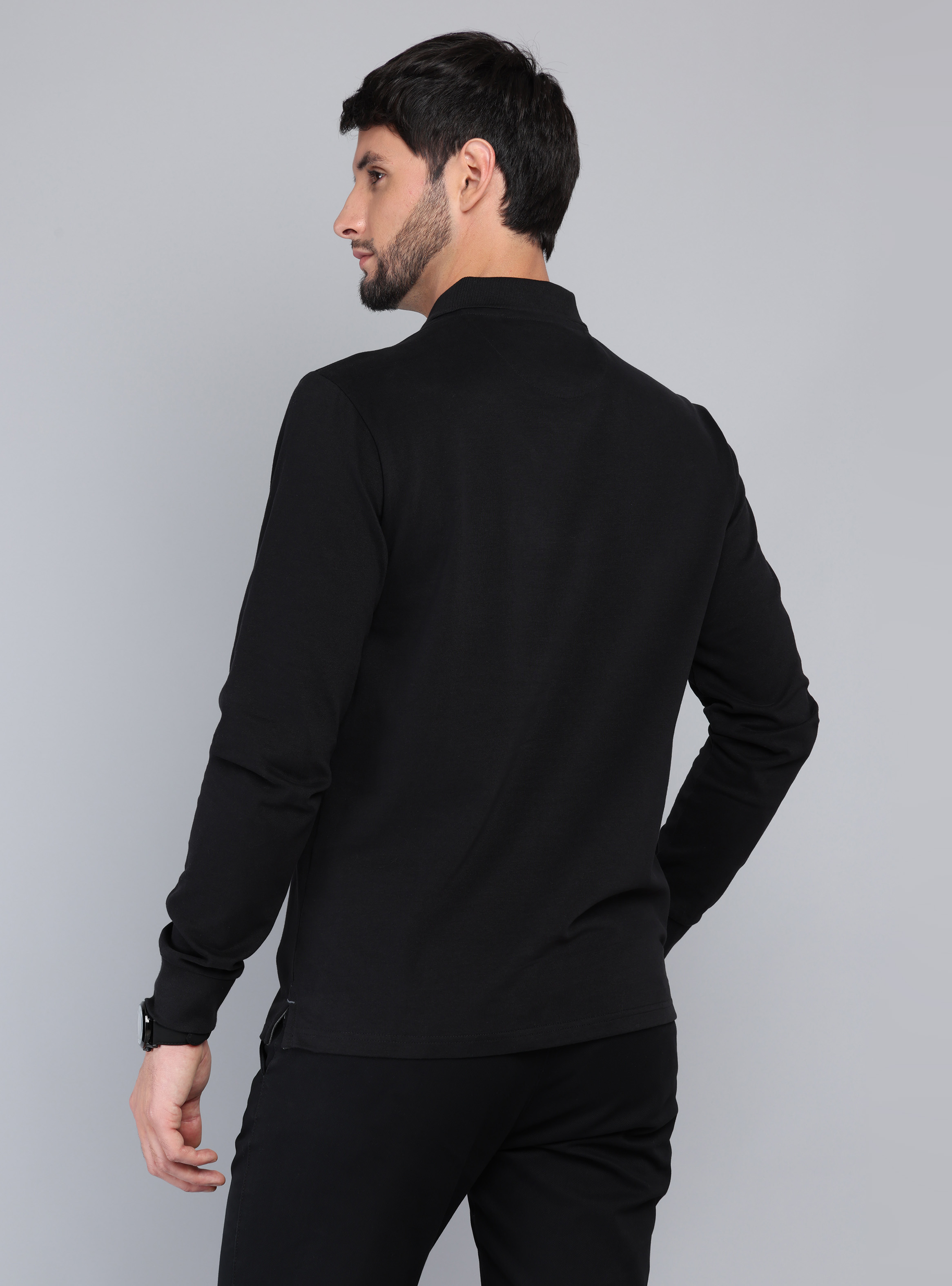 POLERA LISA MANGA LARGA REGULAR FIT NEGRO ARROW - 2