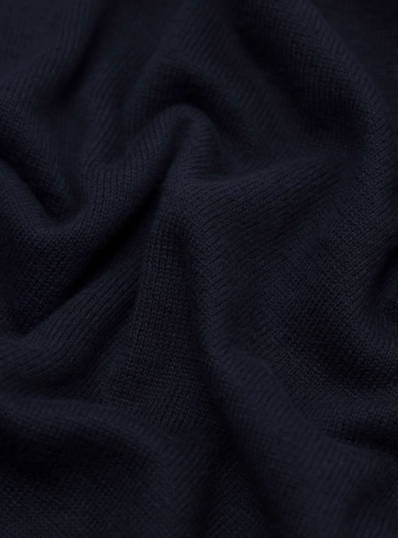 SWEATER SIN MANGAS REGULAR FIT AZUL MARINO ARROW - 6