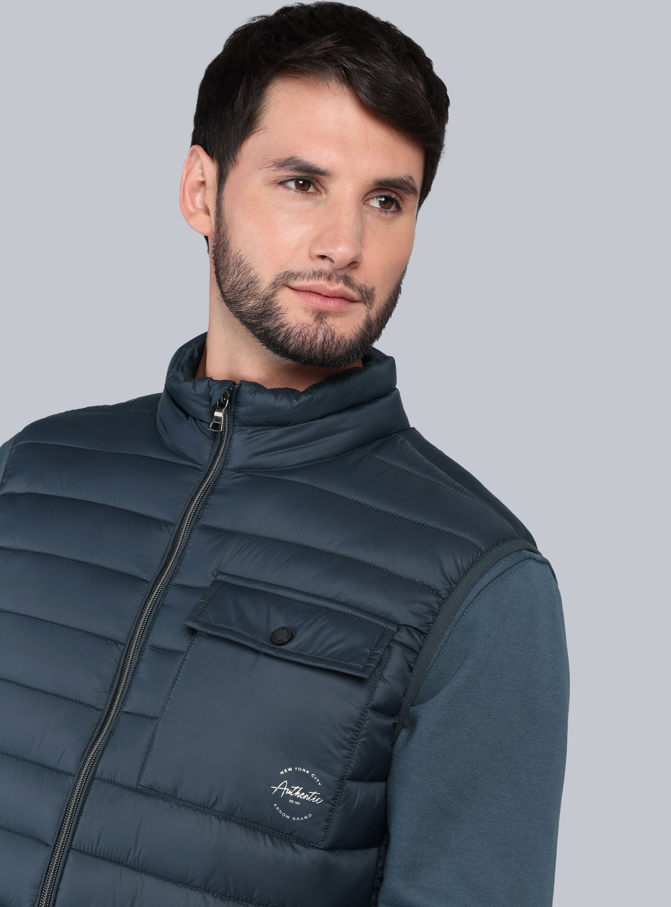 PARKA SIN MANGAS REGULAR FIT PETROLEO ARROW - 3