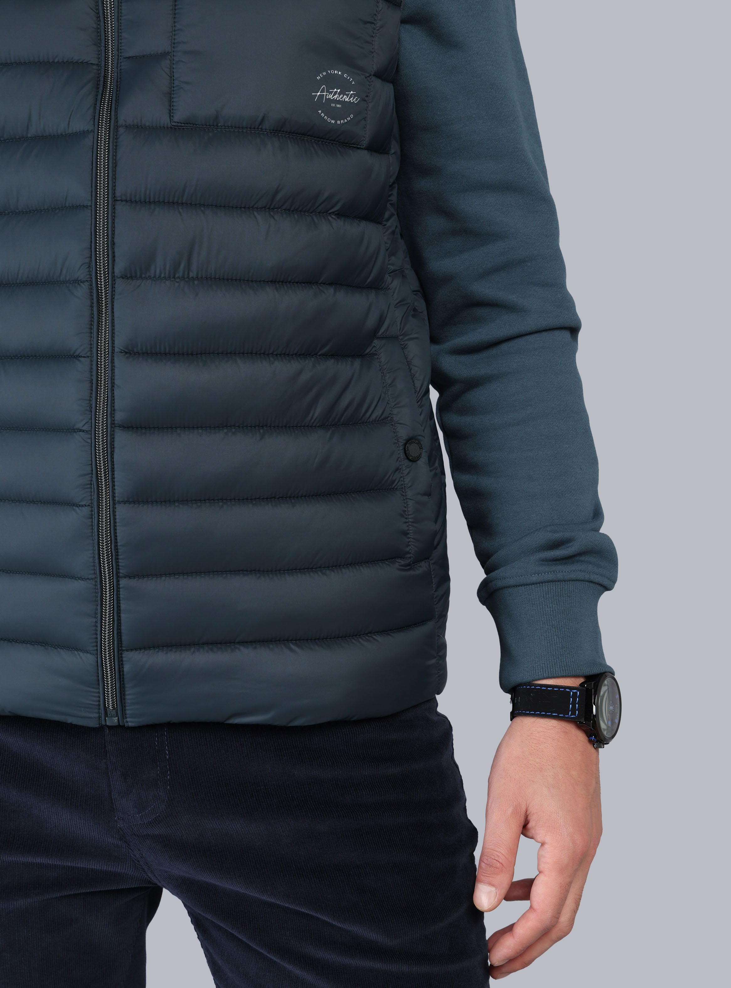 PARKA SIN MANGAS REGULAR FIT PETROLEO ARROW - 5