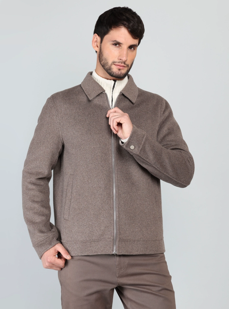 CHAQUETA LISA RECTA REGULAR FIT CAFE ARROW - 1