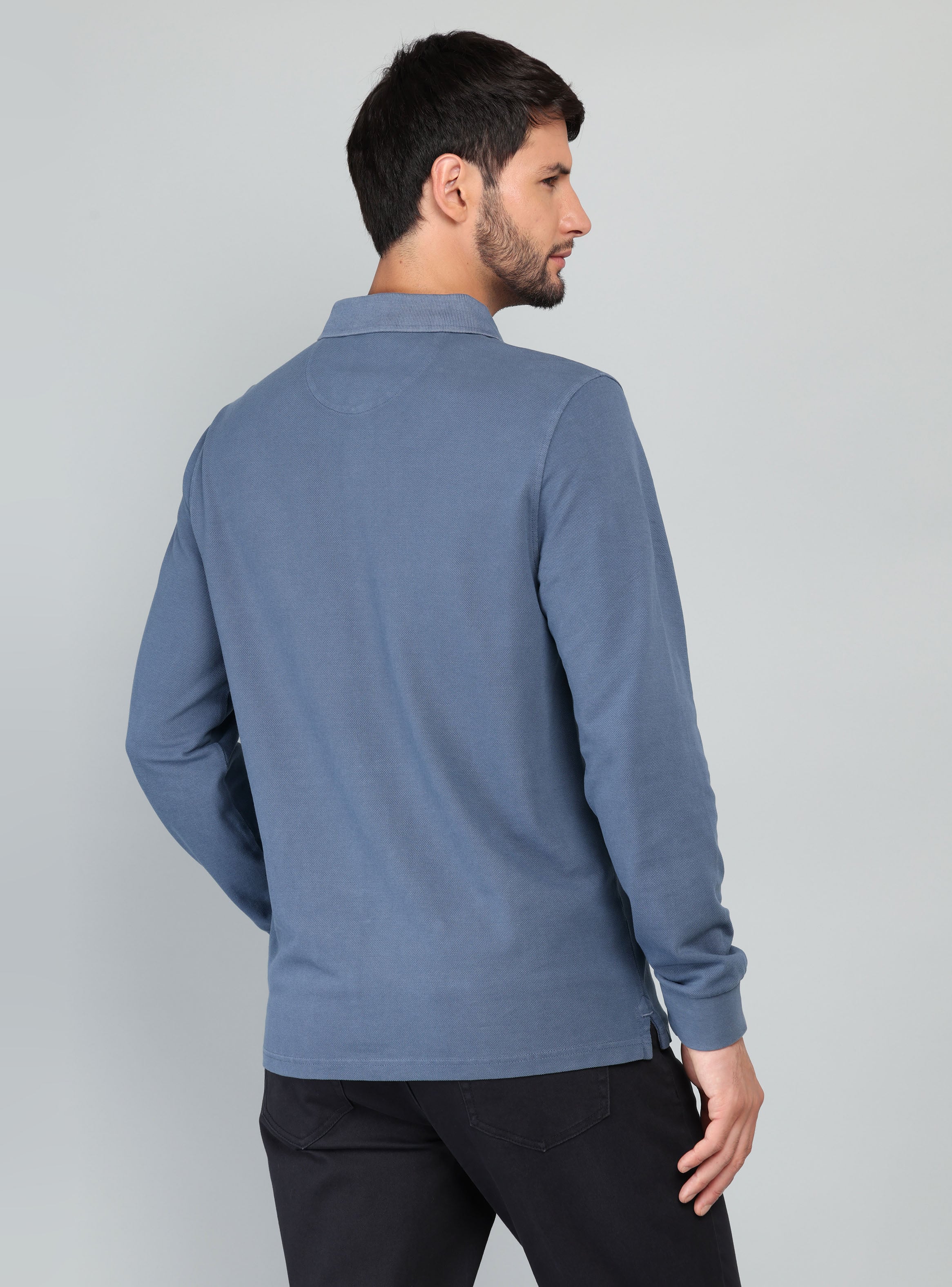 POLERA PIQUE STONE WASH REGULAR FIT AZUL ARROW - 2
