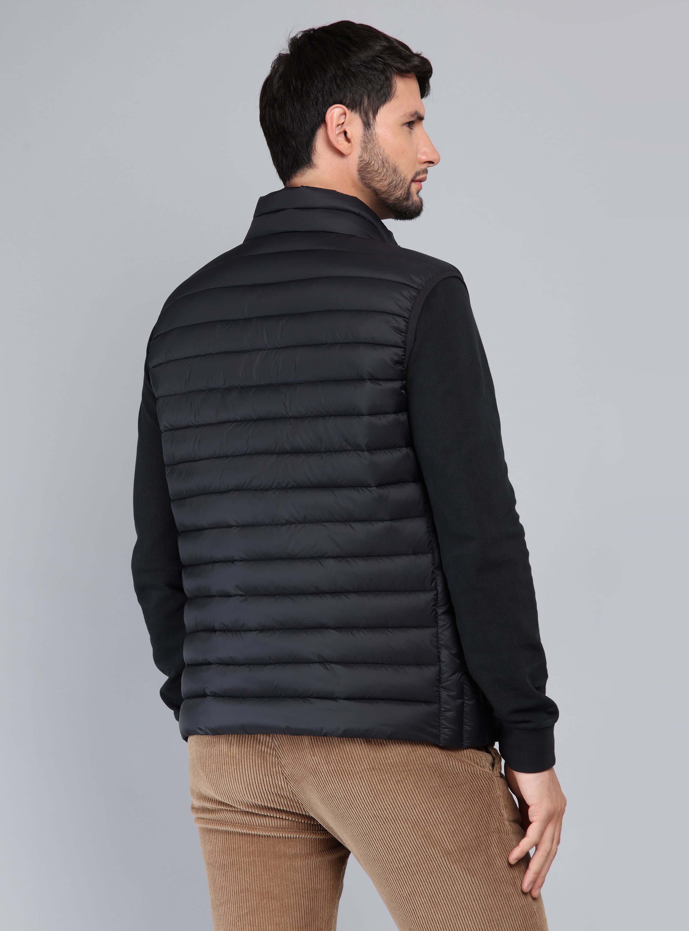 PARKA SIN MANGAS REGULAR FIT NEGRO ARROW - 2