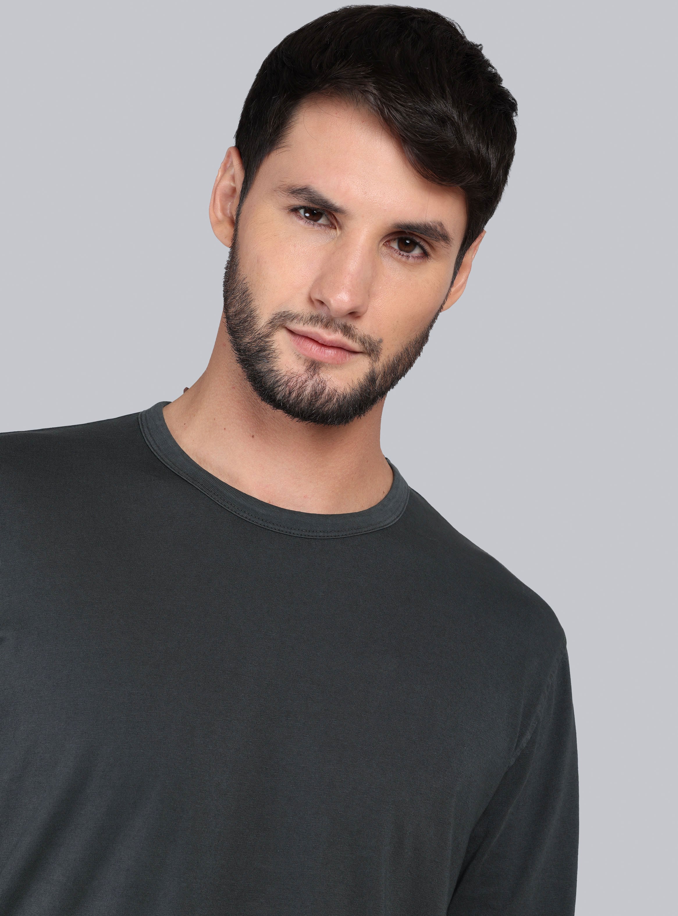 POLERA MANGA LARGA REGULAR FIT NEGRO ARROW - 3