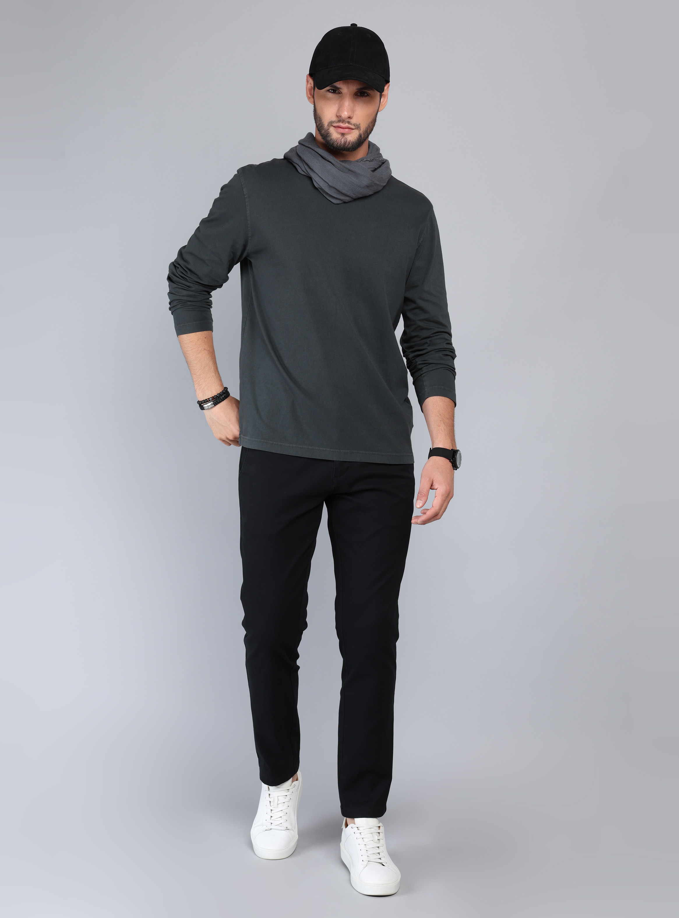 POLERA MANGA LARGA REGULAR FIT NEGRO ARROW - 4