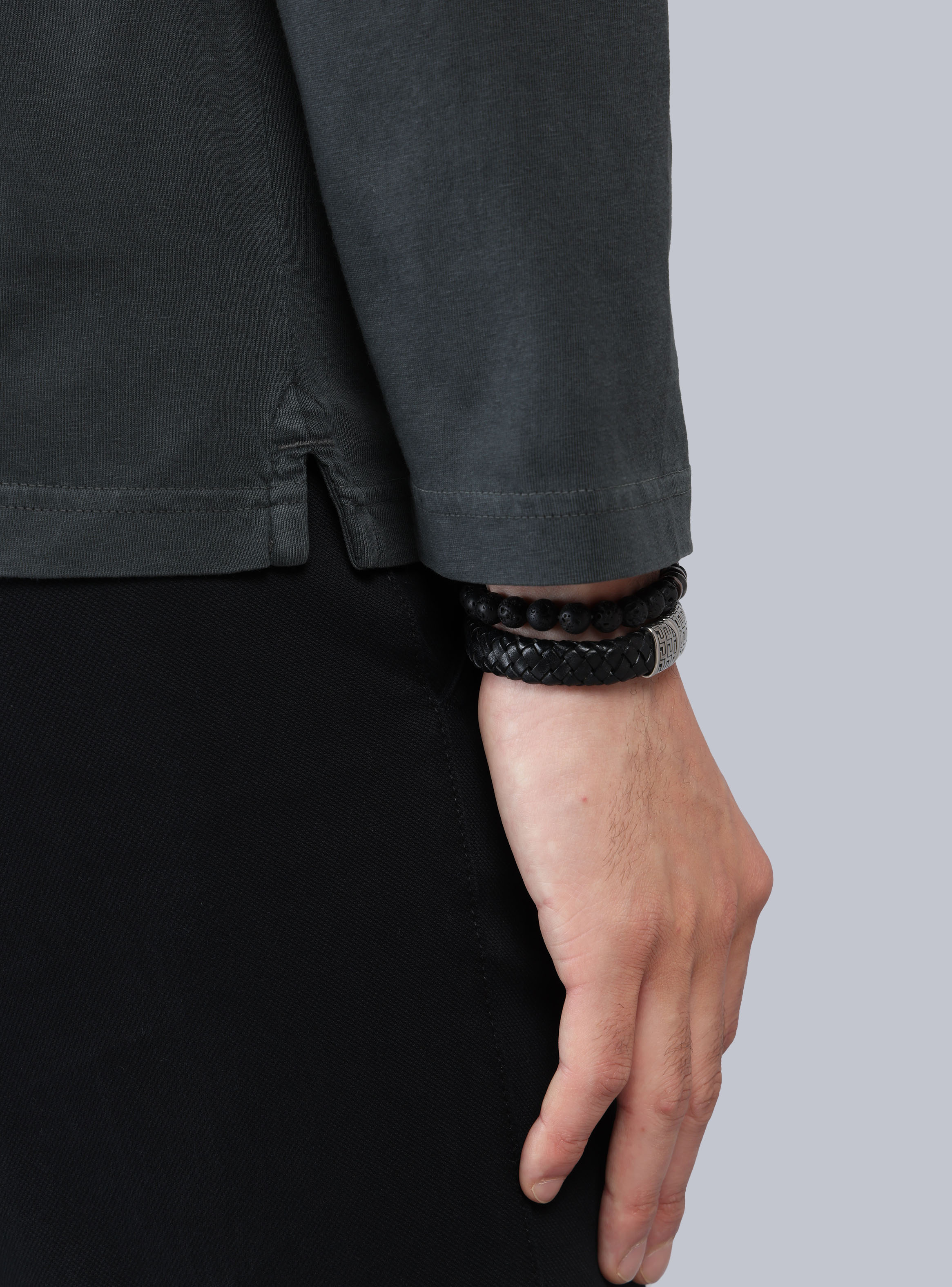 POLERA MANGA LARGA REGULAR FIT NEGRO ARROW - 5