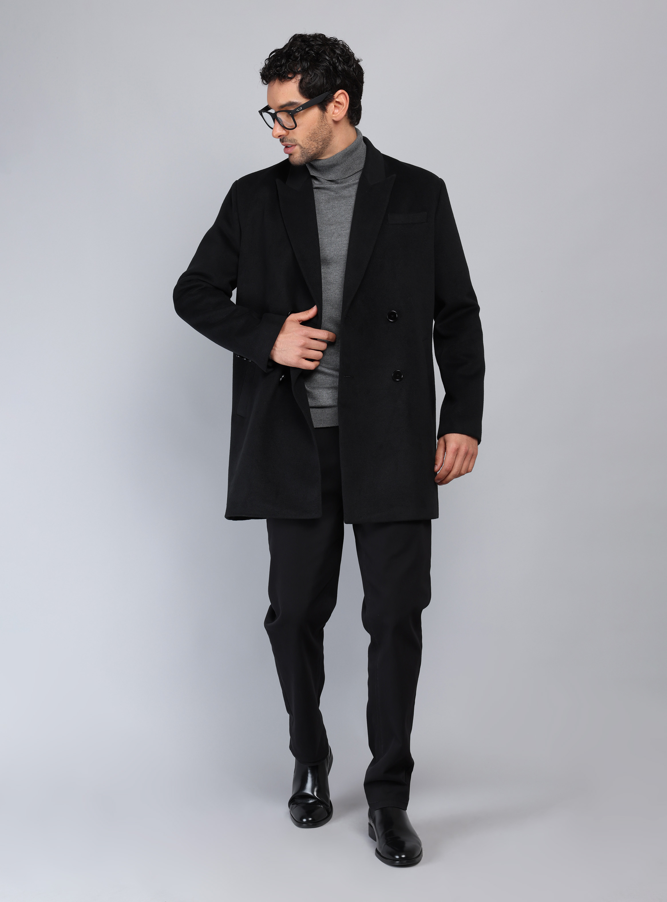 ABRIGO CRUZADO REGULAR FIT NEGRO PIERO BUTTI - 4