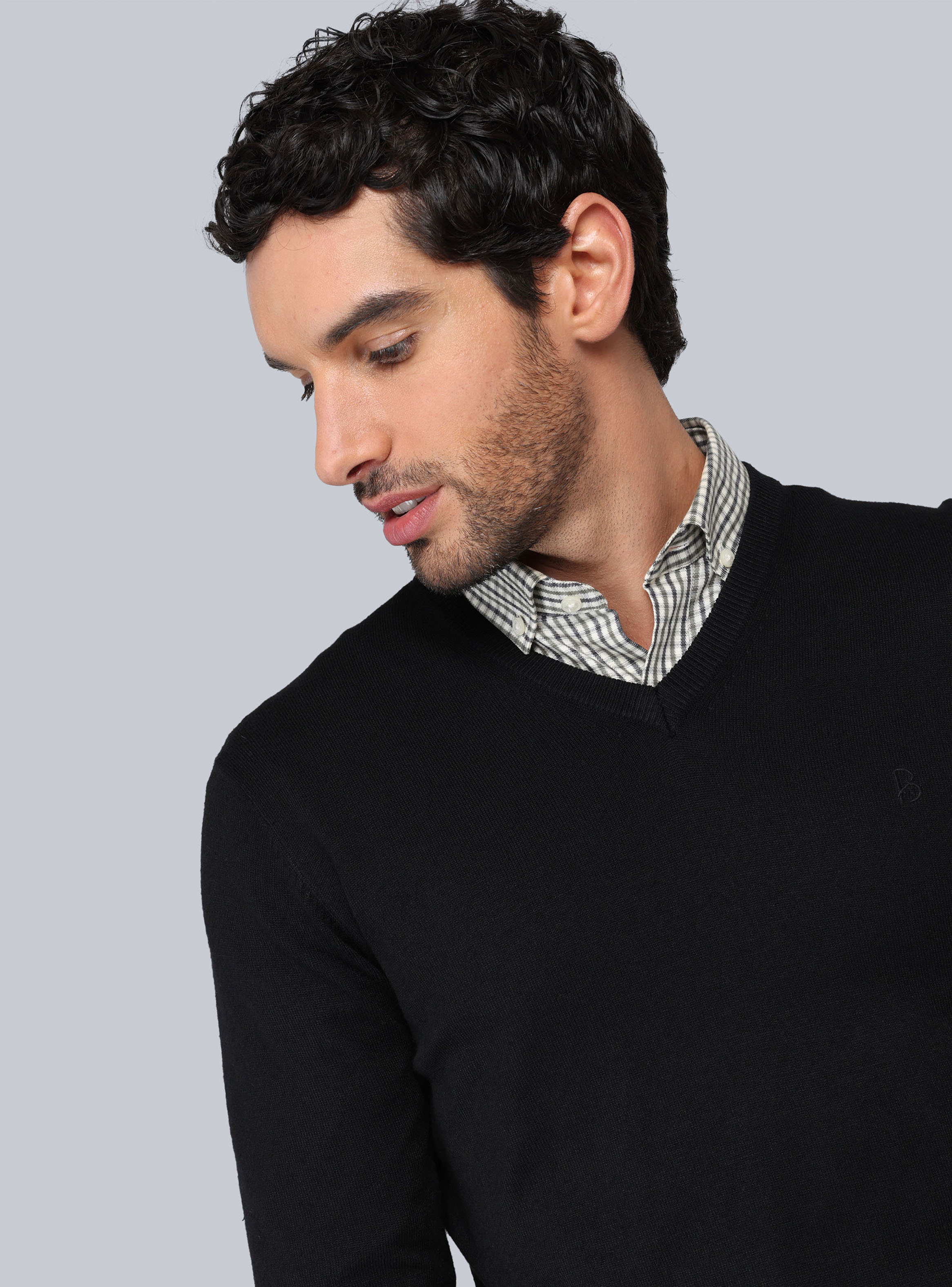 SWEATER LISO CUELLO V PIERO BUTTI - 3