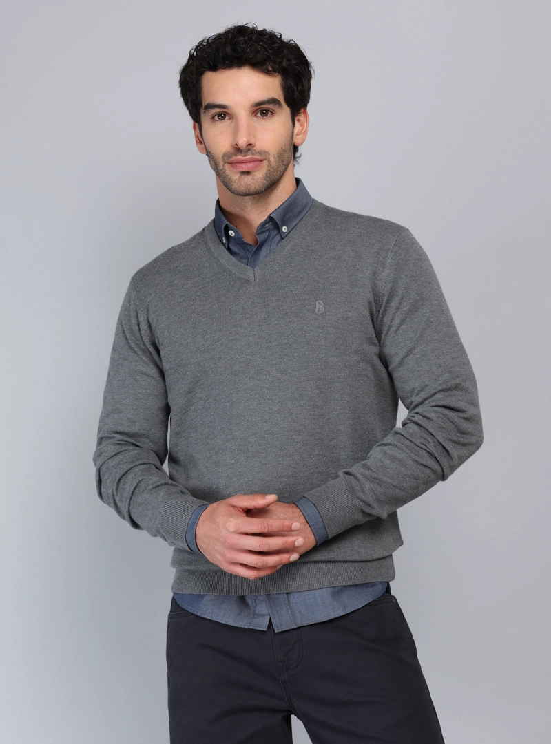 SWEATER LISO CUELLO V PIERO BUTTI - 1