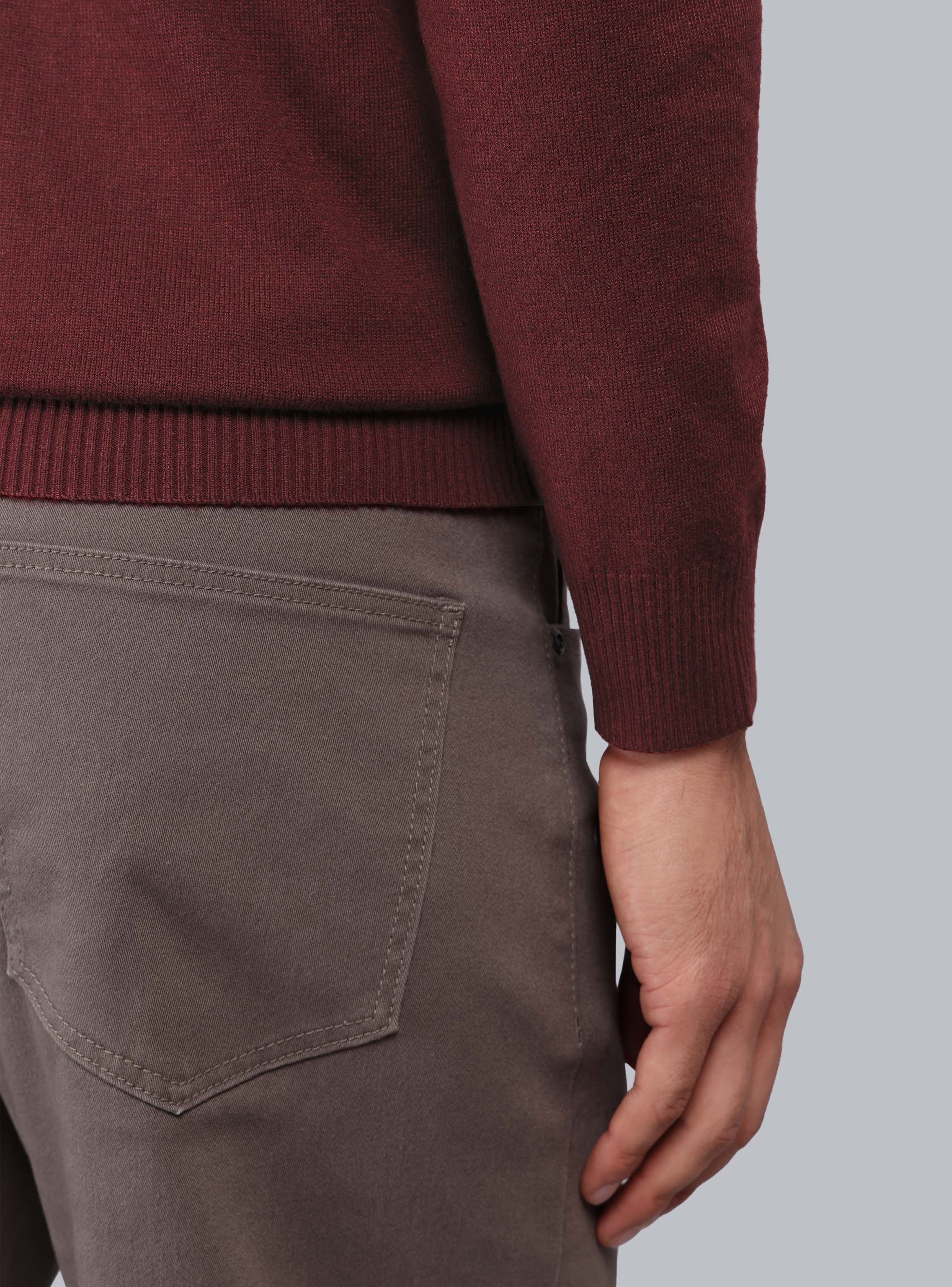 SWEATER CON DISEÑO PIERO BUTTI - 5