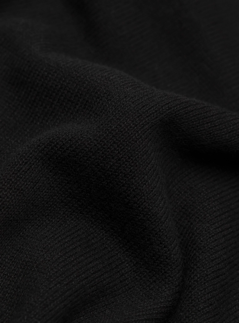 SWEATER SIN MANGAS REGULAR FIT NEGRO ARROW - 6