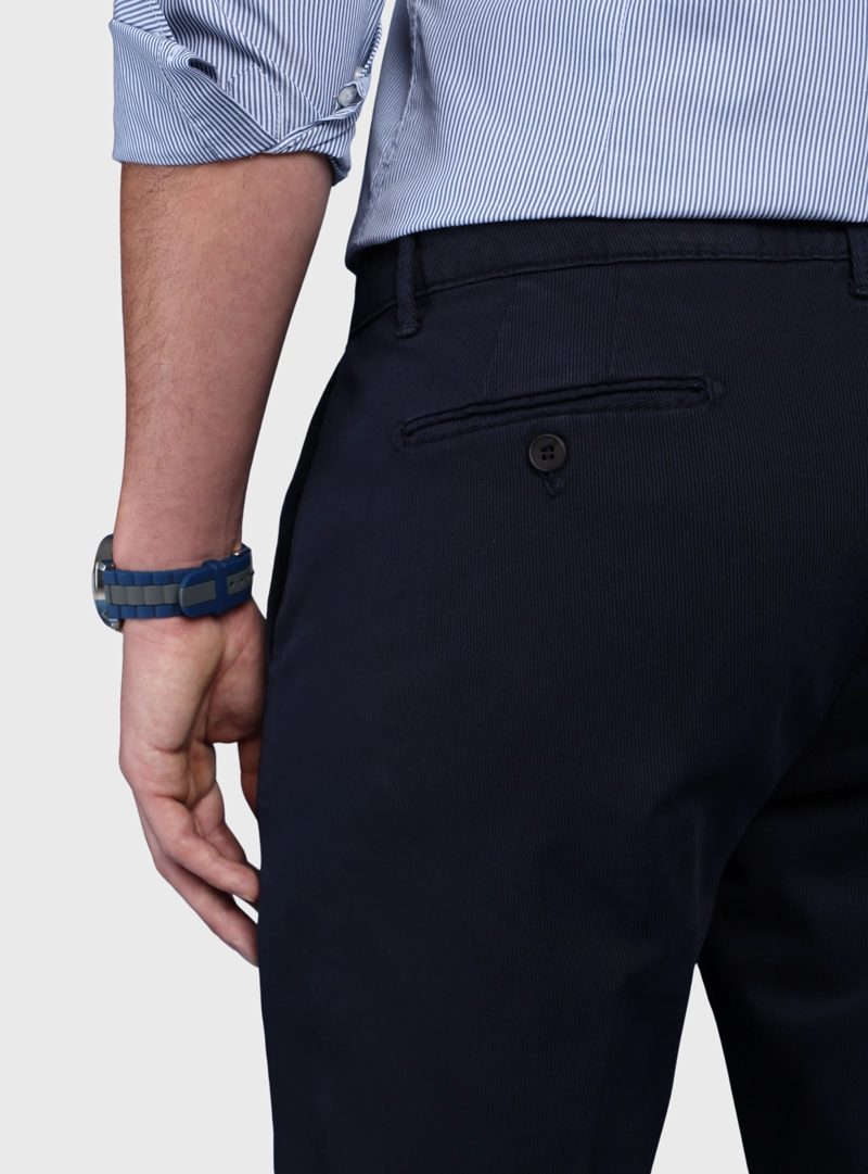 PANTALON TEXTURADO SPANDEX TAILORED FIT AZUL ARROW - 5