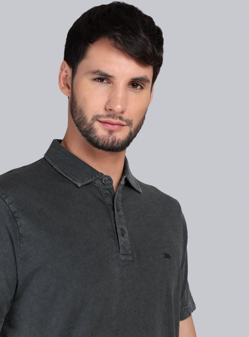 POLERA LISA STONE WASH REGULAR FIT NEGRO ARROW - 3