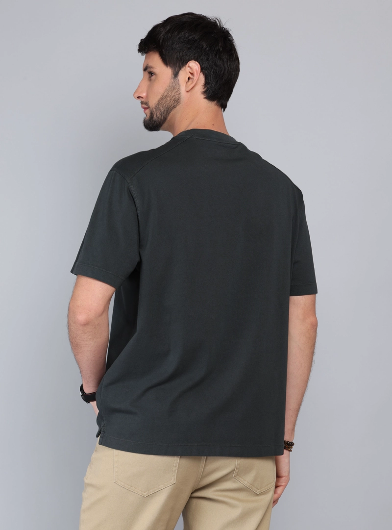 POLERA LISA STONE WASH REGULAR FIT NEGRO ARROW - 2