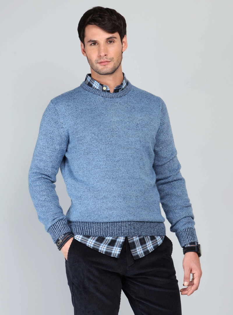 SWEATER CUELLO REDONDO REGULAR FIT CELESTE ARROW - 1