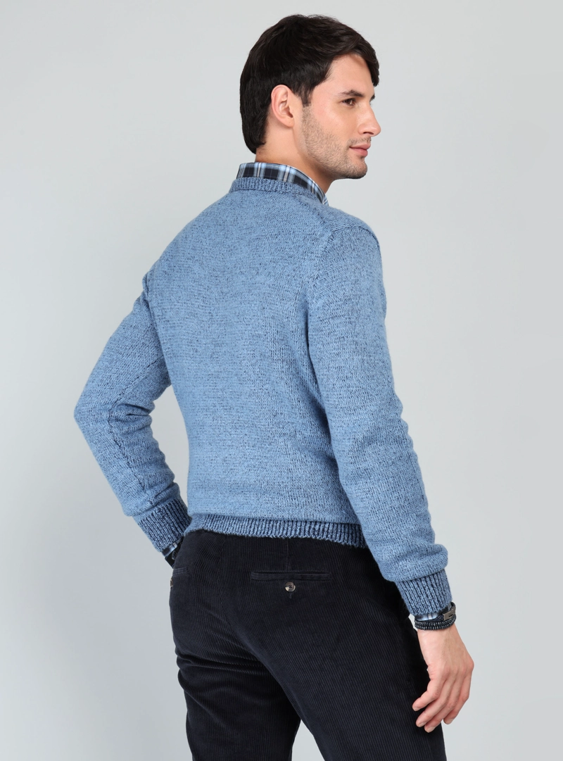 SWEATER CUELLO REDONDO REGULAR FIT CELESTE ARROW - 2