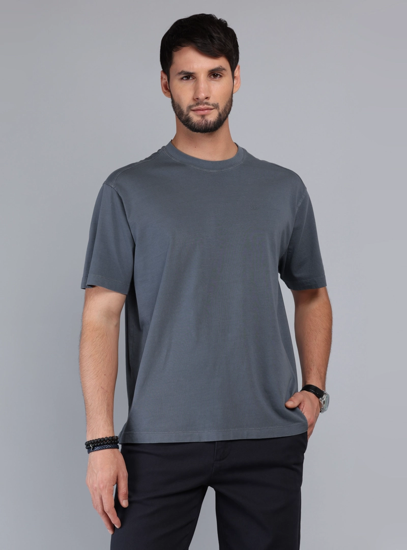 POLERA LISA STONE WASH REGULAR FIT GRIS OSCURO ARROW - 1