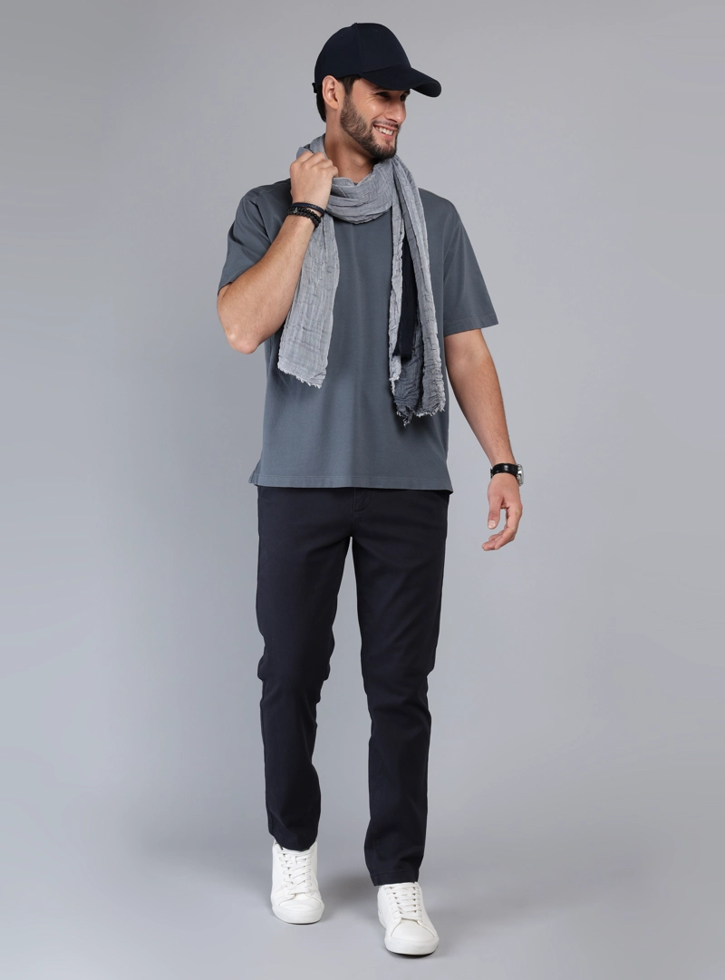POLERA LISA STONE WASH REGULAR FIT GRIS OSCURO ARROW - 4