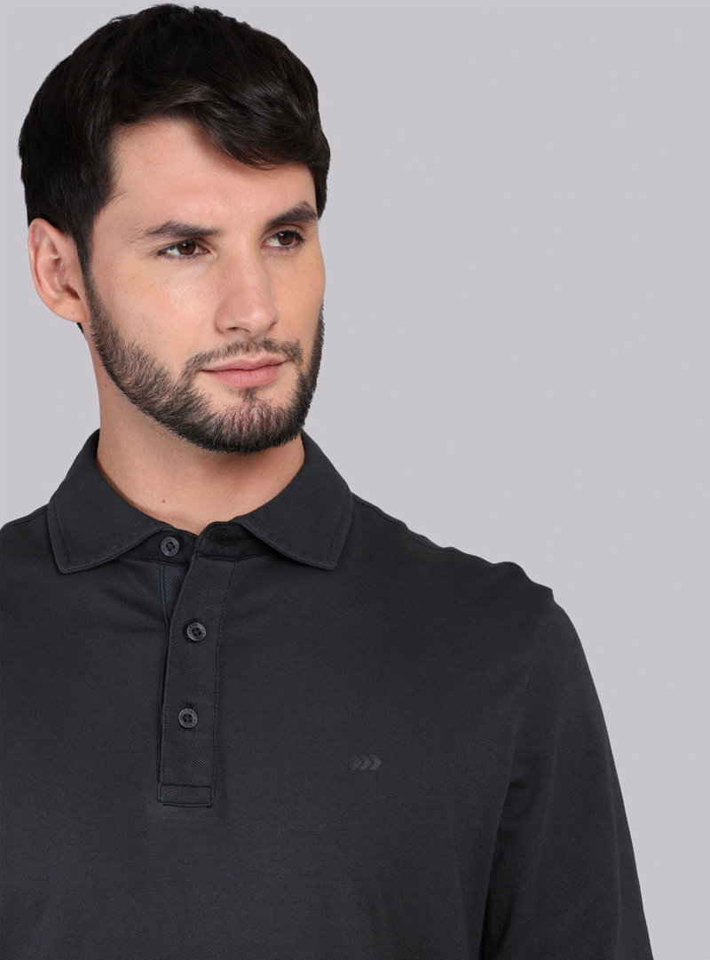POLERA LISA STONE WASH REGULAR FIT NEGRO ARROW - 3