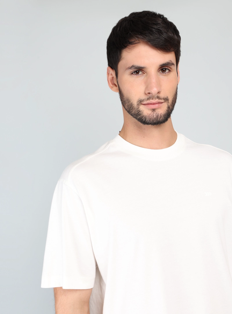 POLERA LISA STONE WASH REGULAR FIT CRUDO ARROW - 3