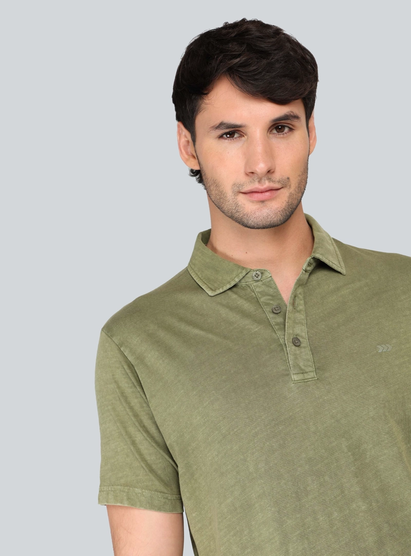 POLERA LISA STONE WASH REGULAR FIT VERDE ARROW - 3