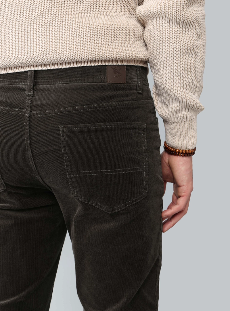 PANTALON COTELE SPANDEX REGULAR FIT CAFE ARROW - 5