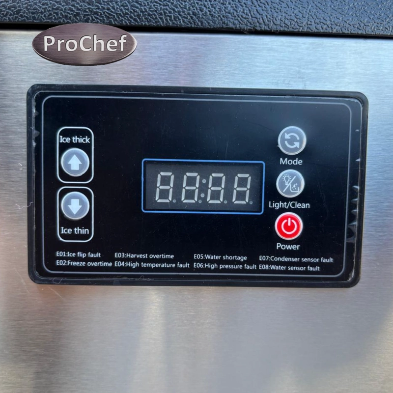 MAQUINA FABRICADORA DE HIELO 40 KG/DIA. - 4