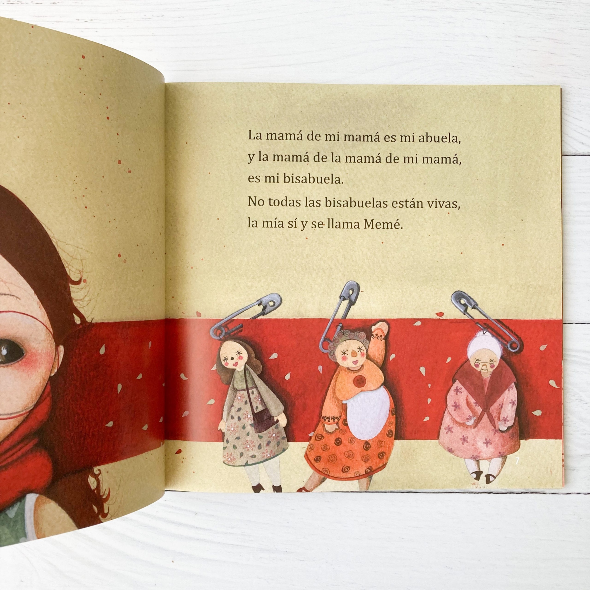 LIBRO LA MAMA DE LA MAMA DE MI MAMA - ALEJANDRA SCHMIDT - 3