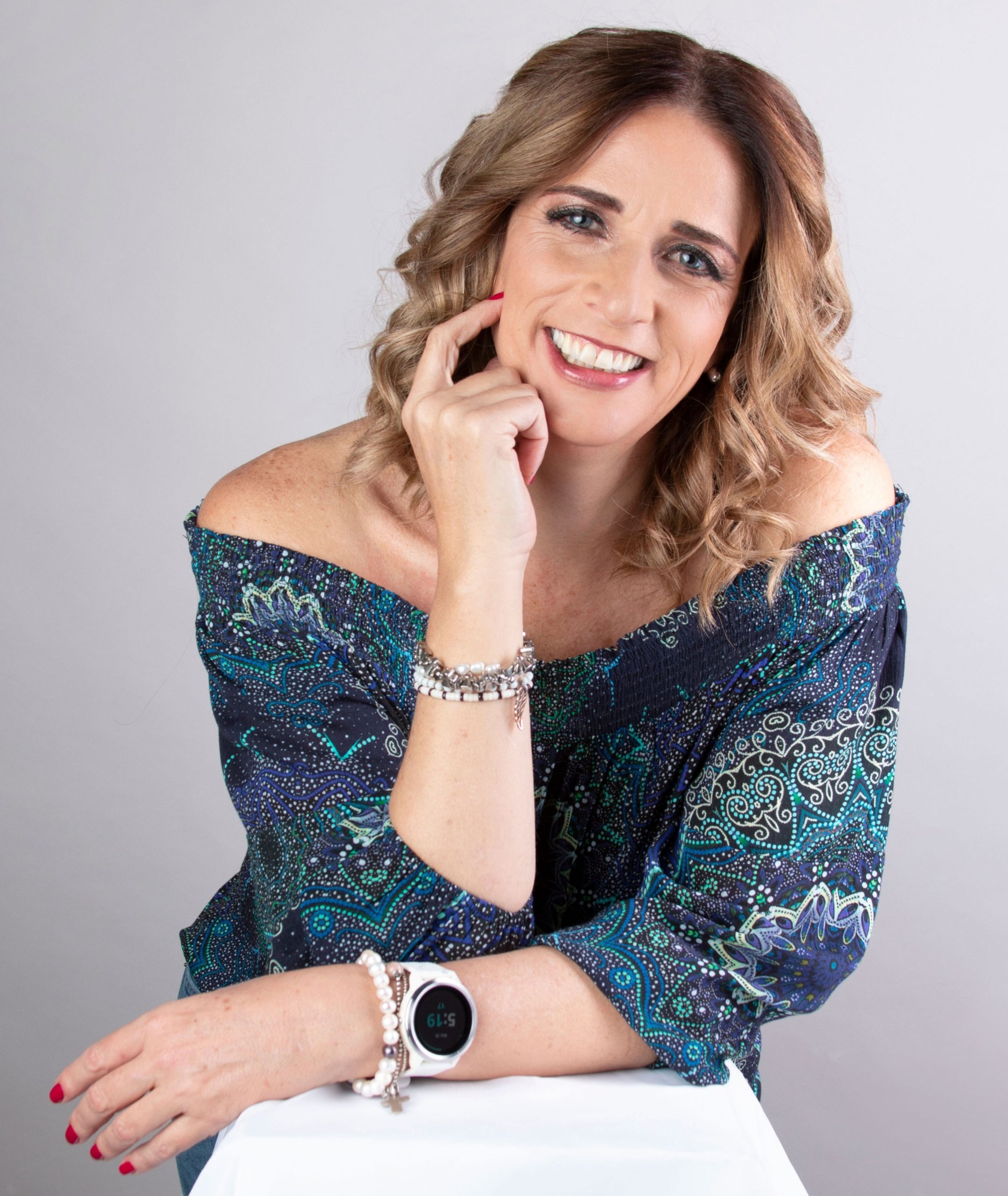 LIBRO VIVIR EN ABUNDANCIA DE LA MANO DE LOS ÁNGELES 307 ANGÉLICA BOVINO - 2