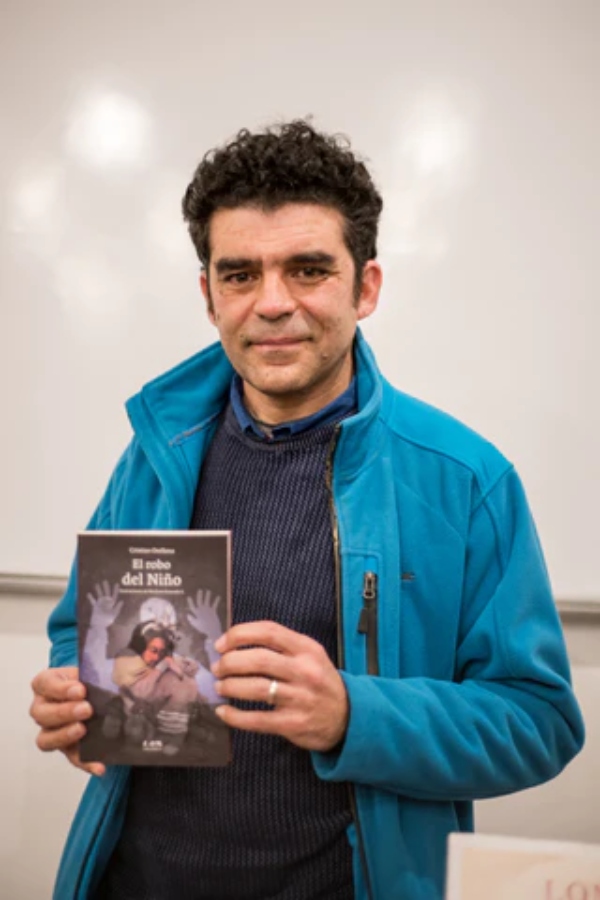 LIBRO EL R O B O DEL NINO - C.ORELLANA G. - 2