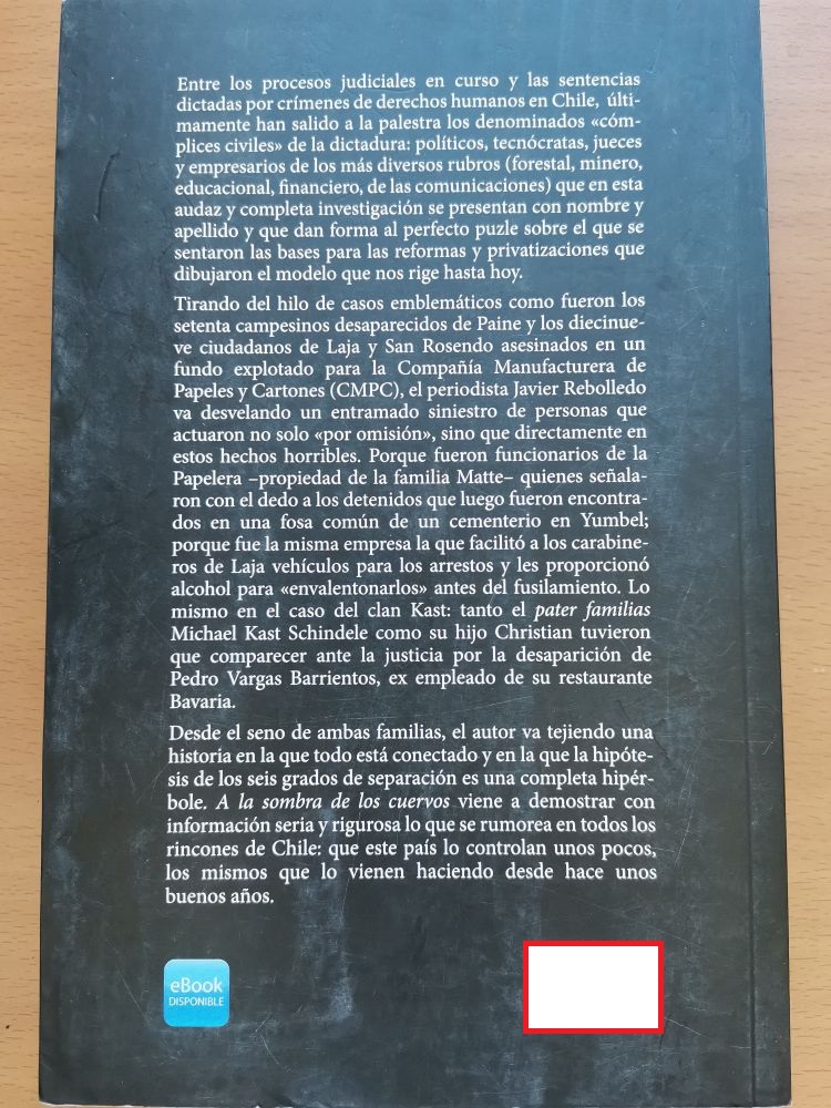 LIBRO A LA SOMBRA DE LOS CUERVOS 735 JAVIER REBOLLEDO - 2