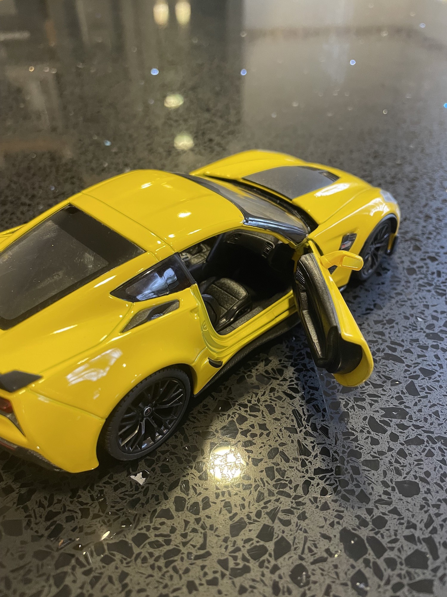 AUTO PELLITOS REPLICA CORVETTE Z06 2017 ESCALA 1:24 24085 - 9