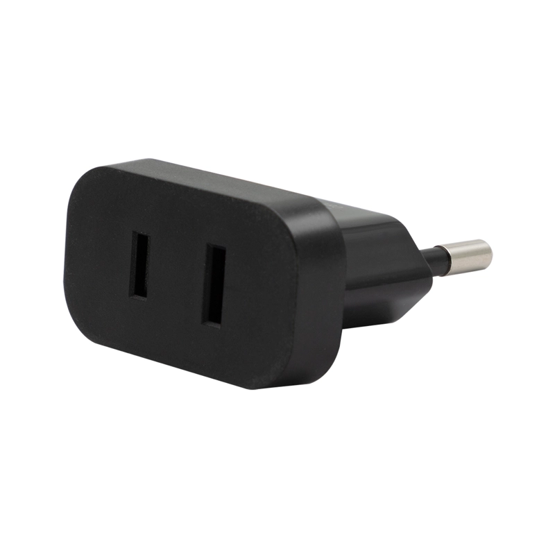 ENCHUFE UNIVERSAL 110-220V - 3